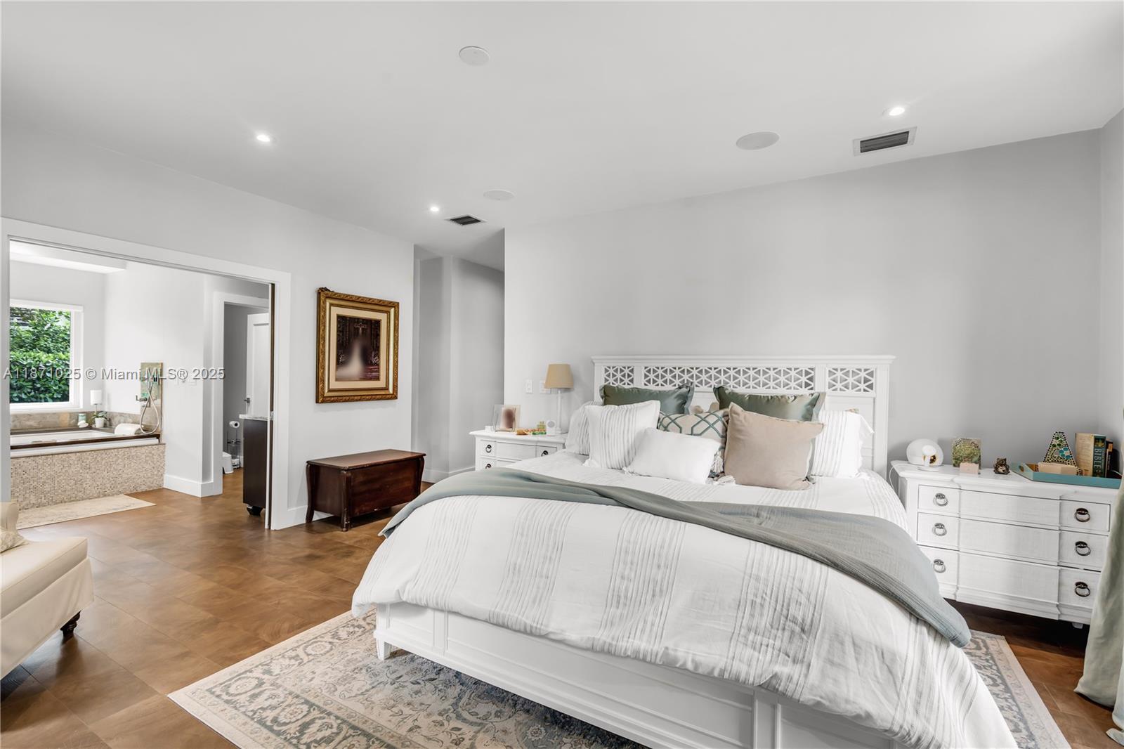 11835 SW 91st Ave Miami, FL 33176