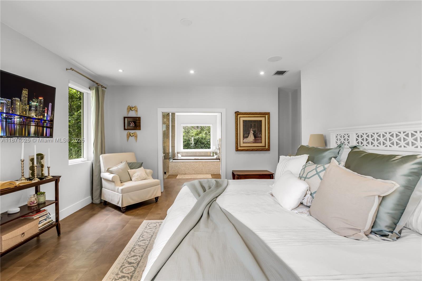 11835 SW 91st Ave Miami, FL 33176