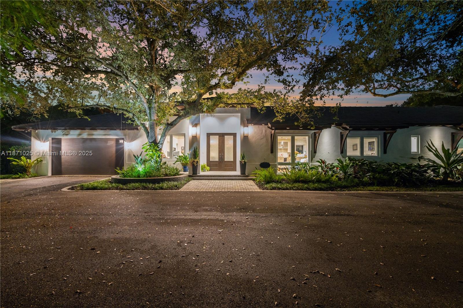 11835 SW 91st Ave Miami, FL 33176