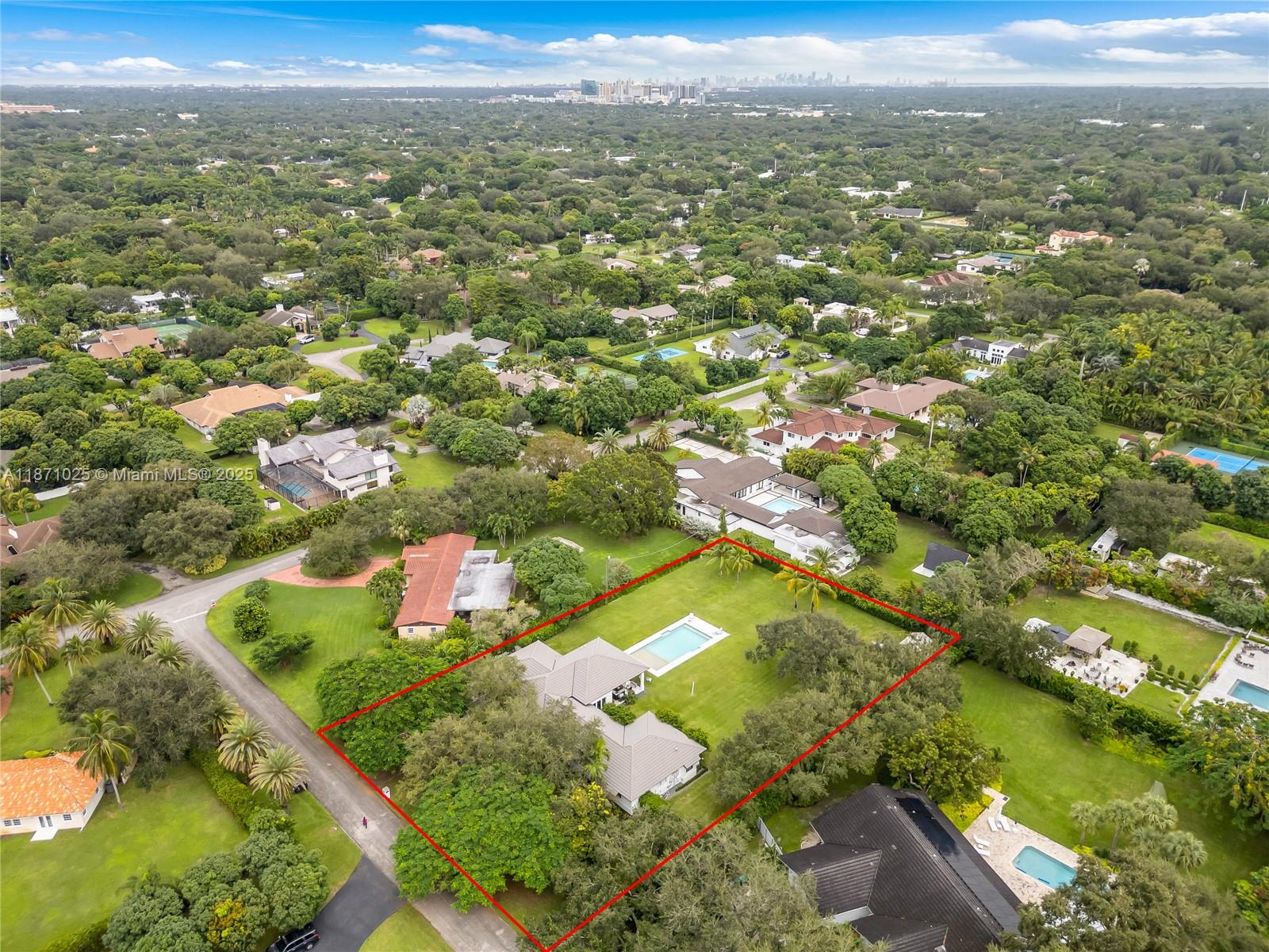 11835 SW 91st Ave Miami, FL 33176