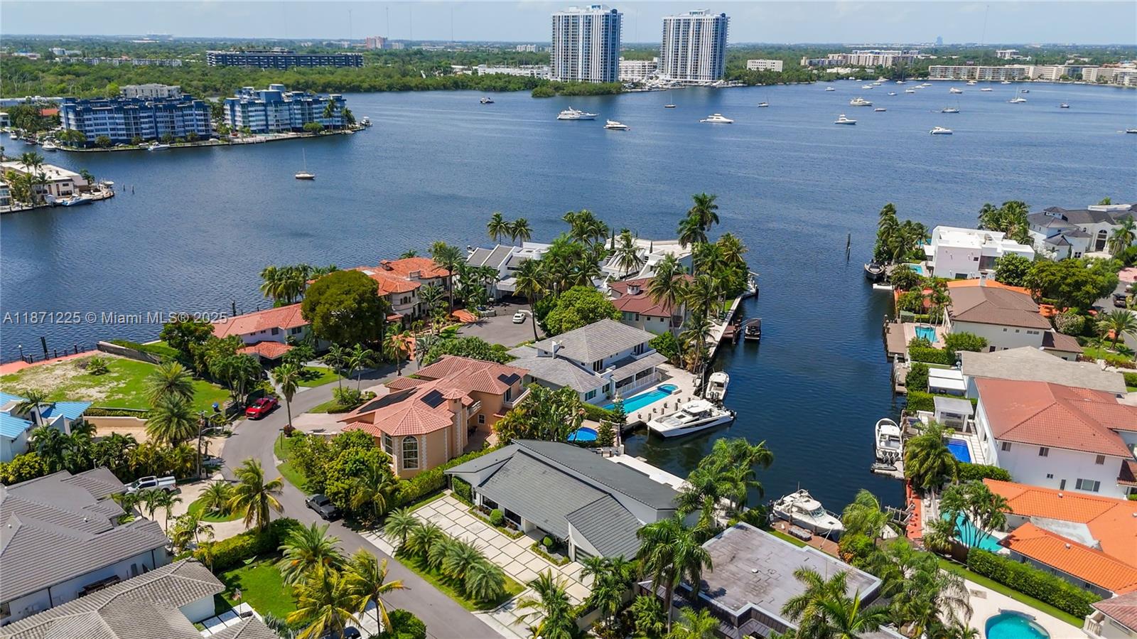 2925 NE 164th St North Miami Beach, FL 33160