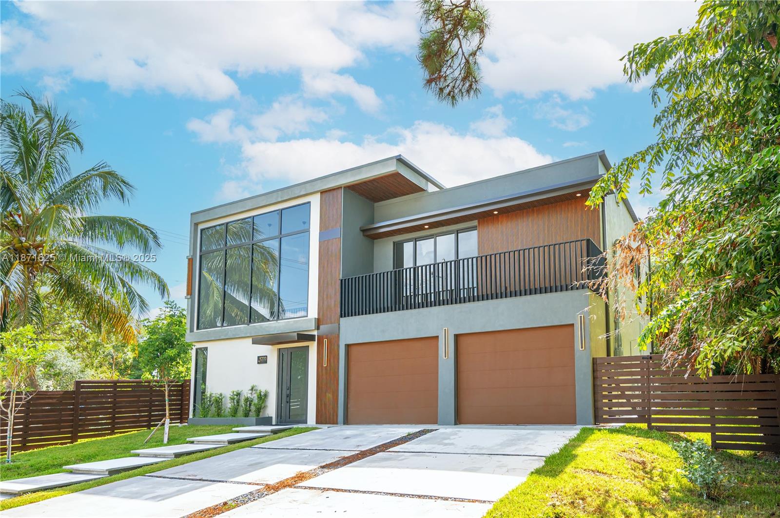 1200 SW 15th Ave