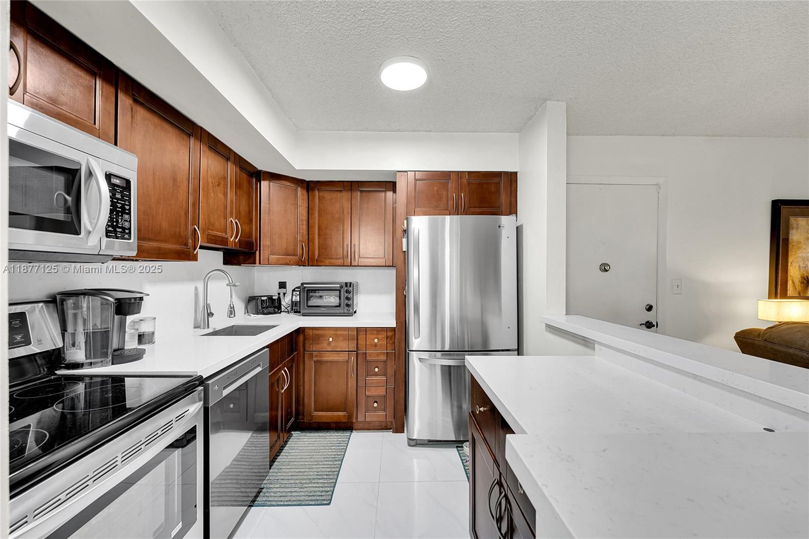 10401 E Clairmont Cir #109