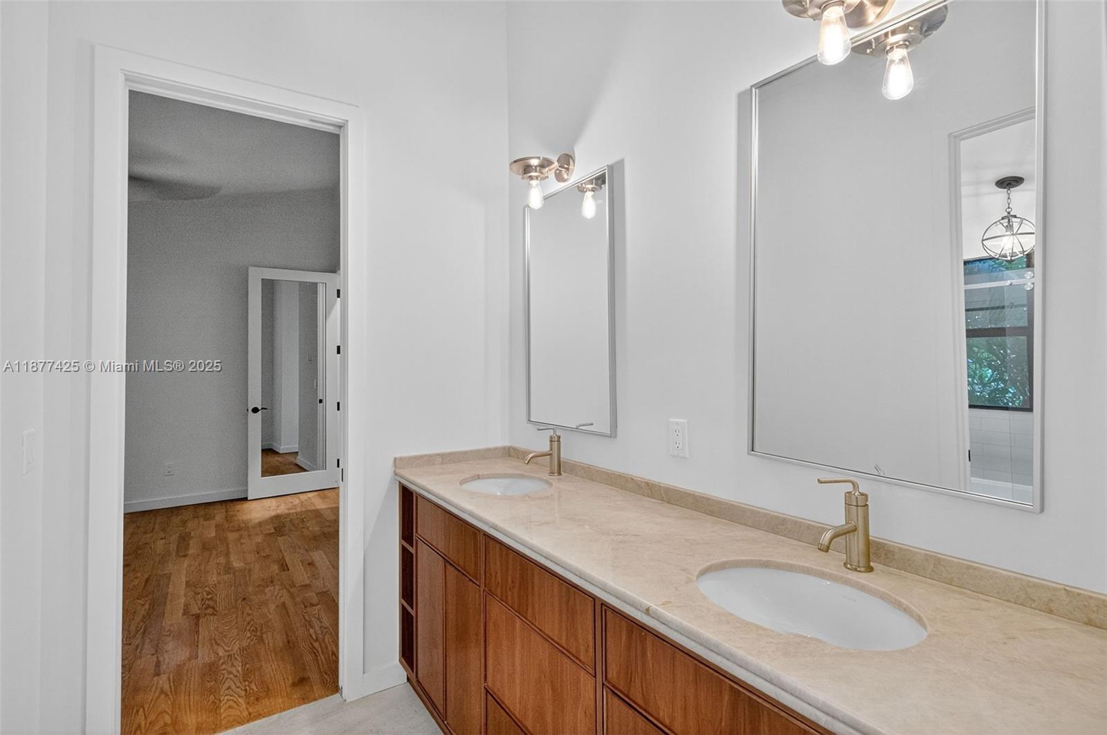 2330 Overbrook St Coconut Grove, FL 33133