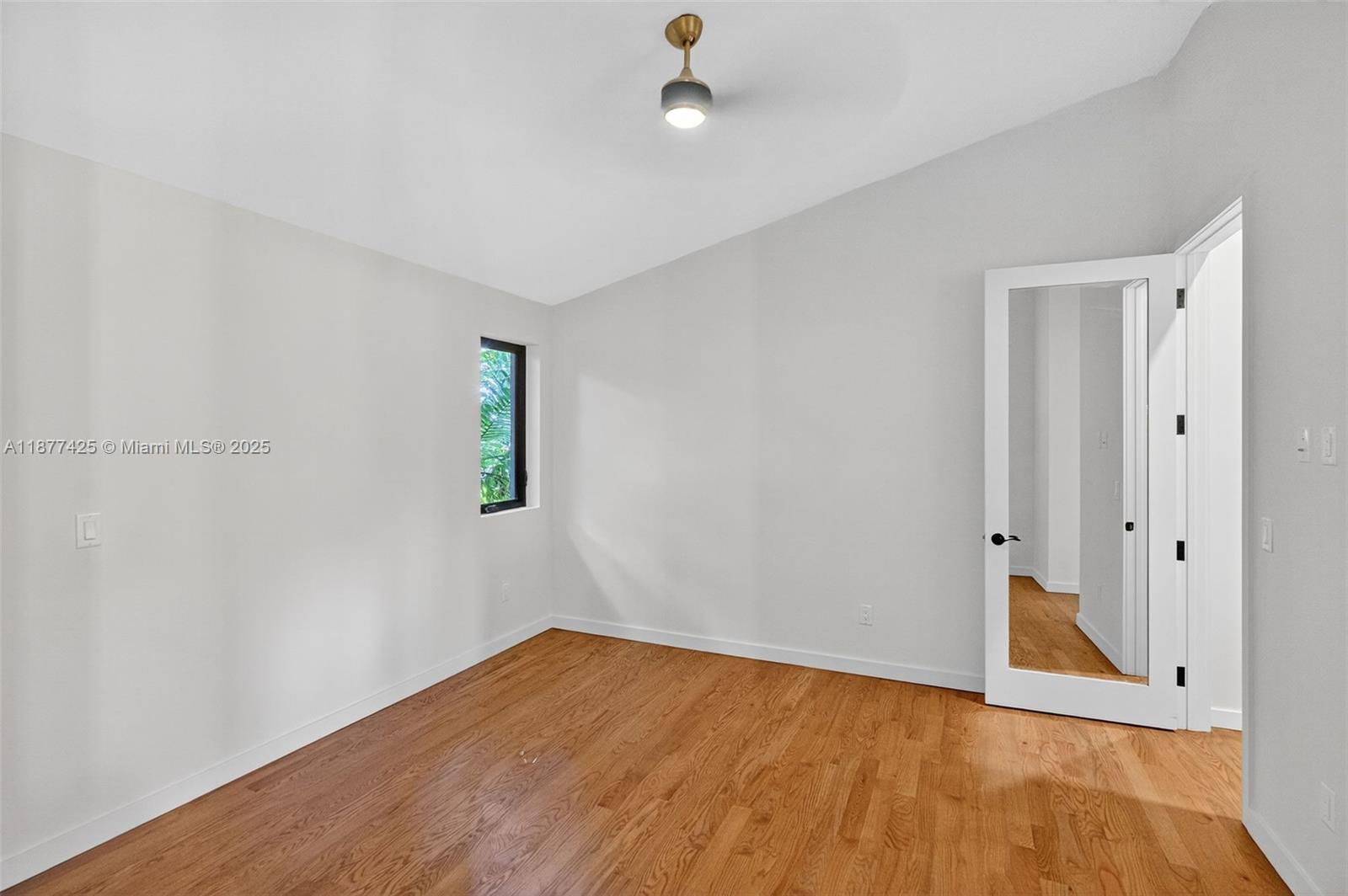 2330 Overbrook St Coconut Grove, FL 33133