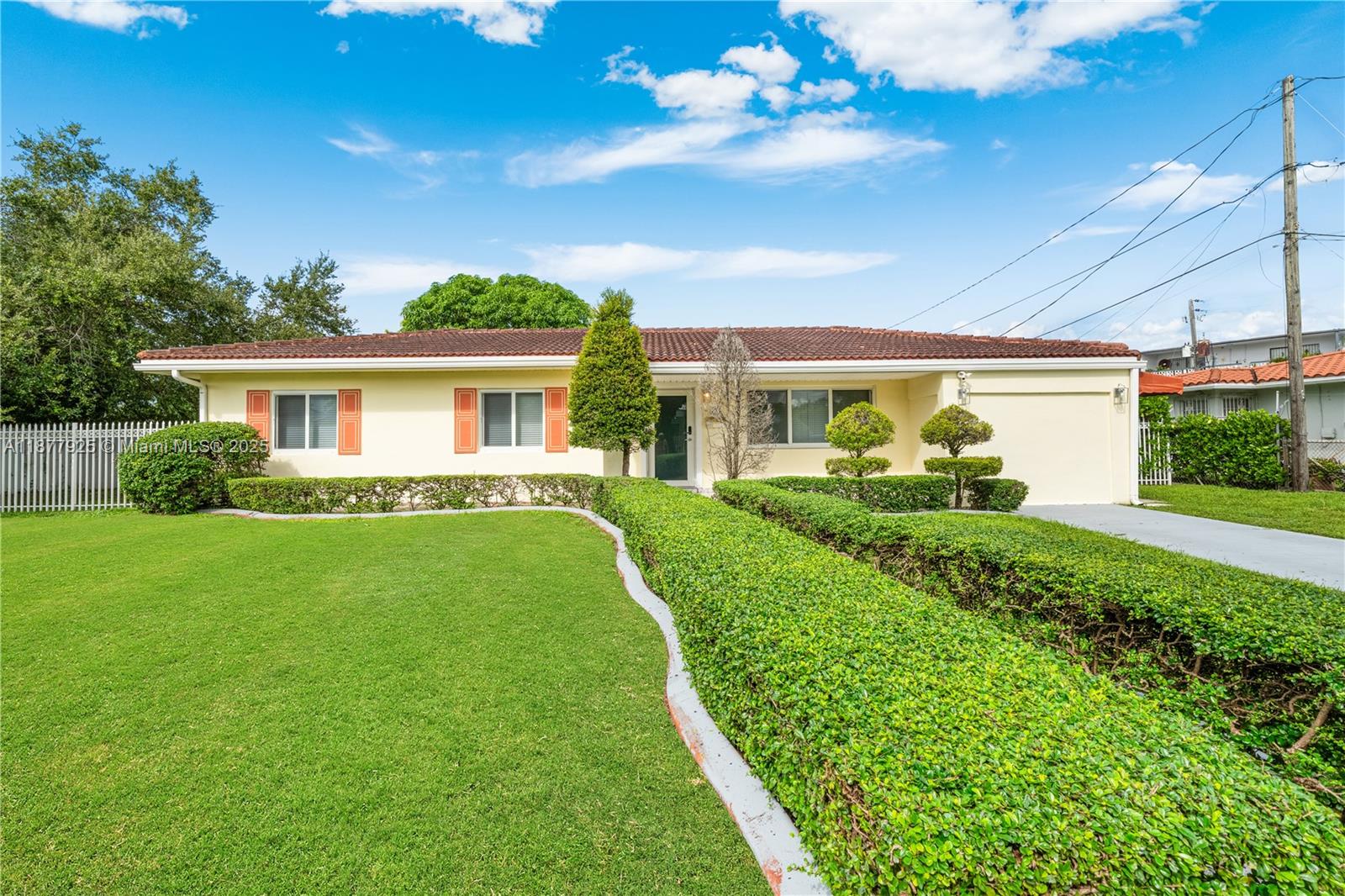 124 SW 51st Pl