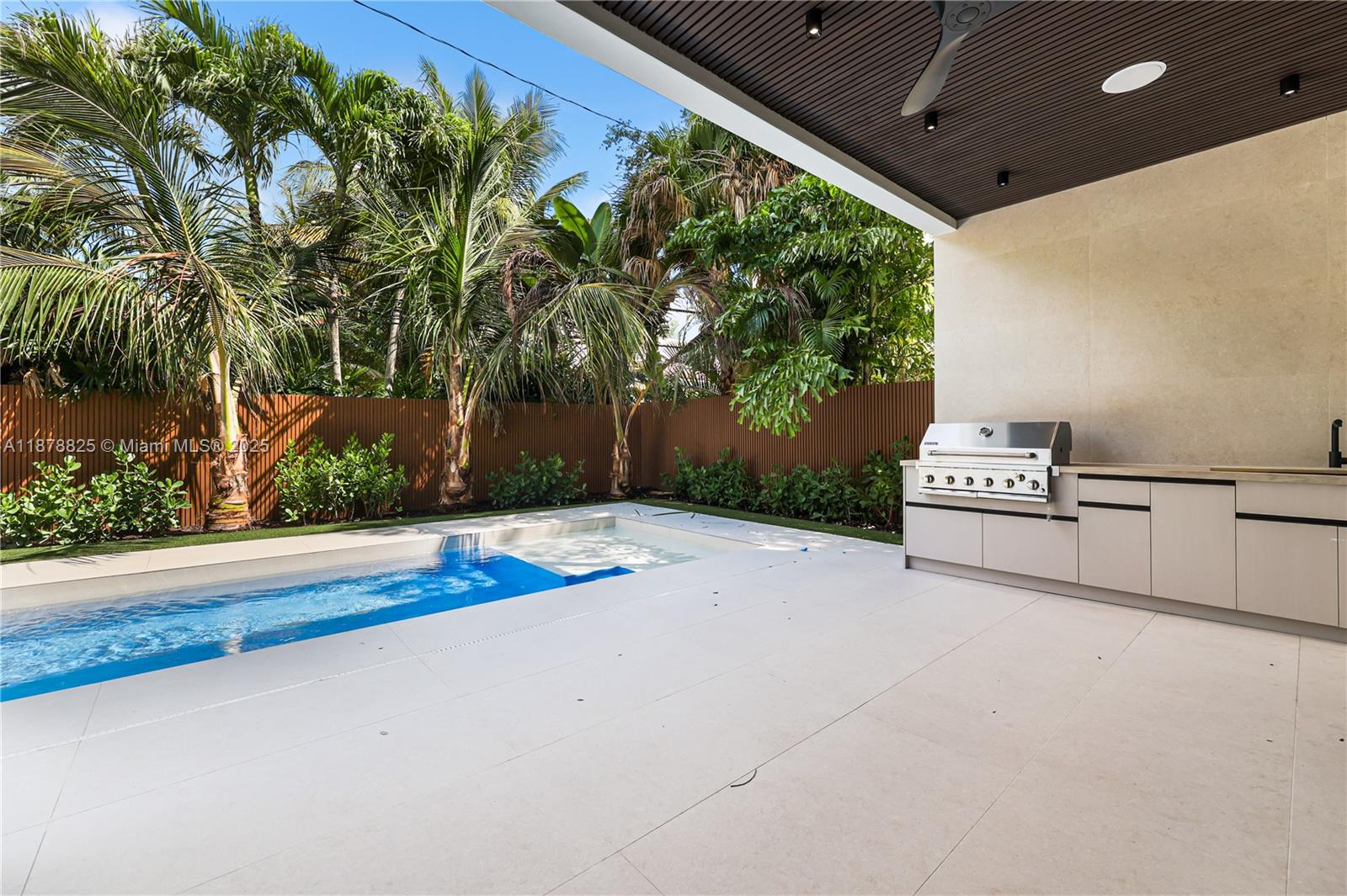 713 SE 6th St Fort Lauderdale, FL 33301