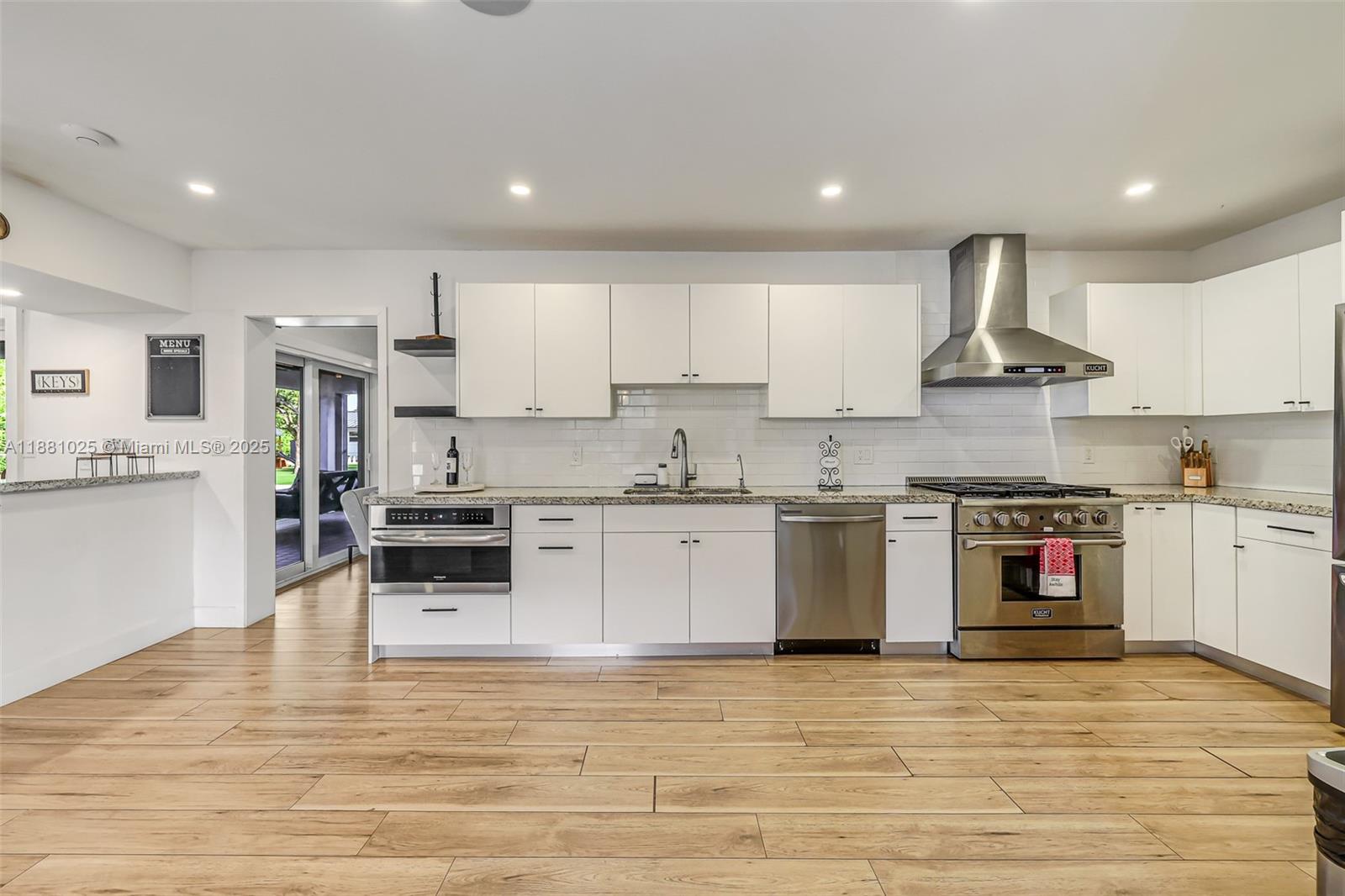 11461 SW 93rd St Miami, FL 33176