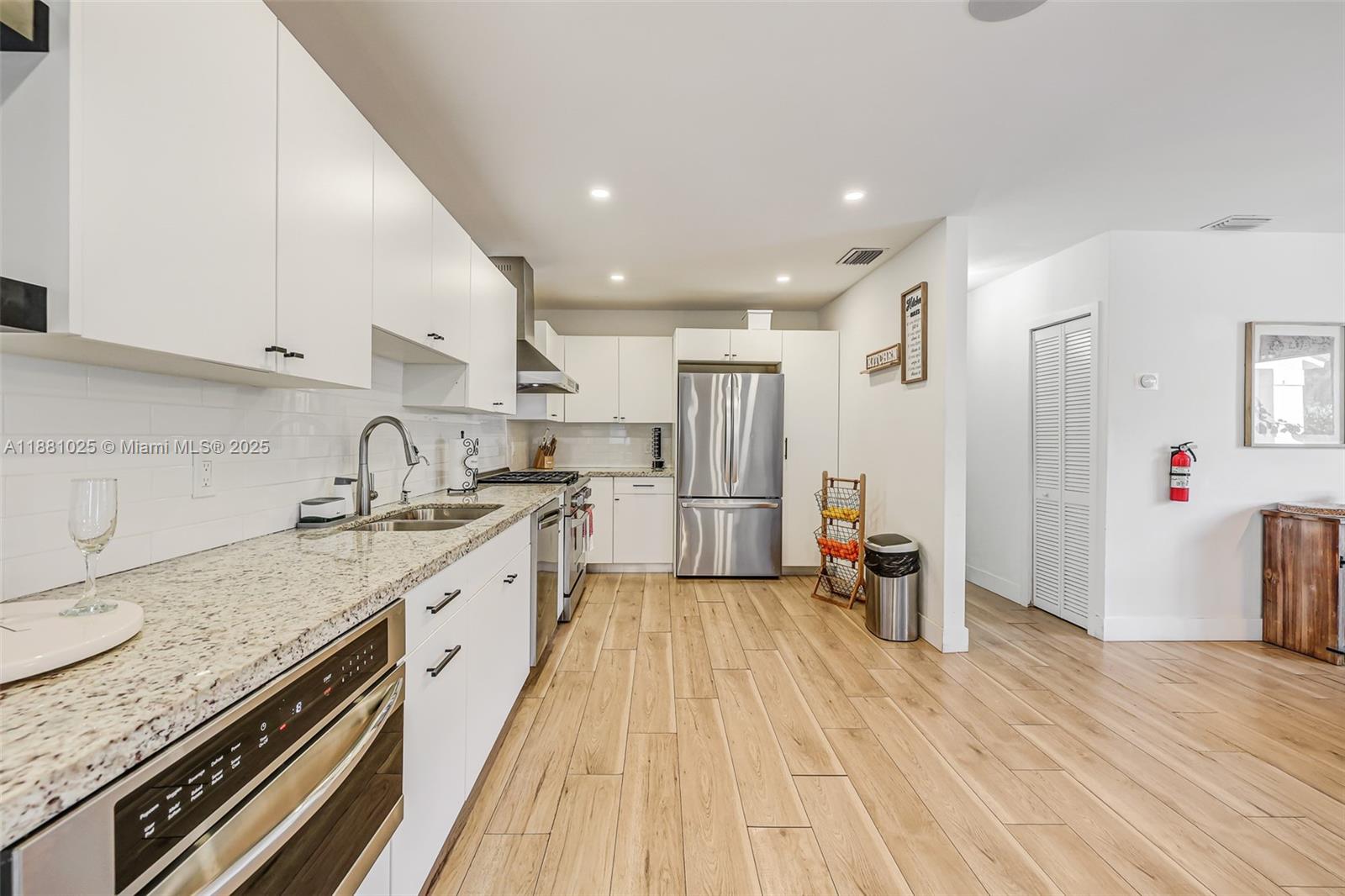 11461 SW 93rd St Miami, FL 33176