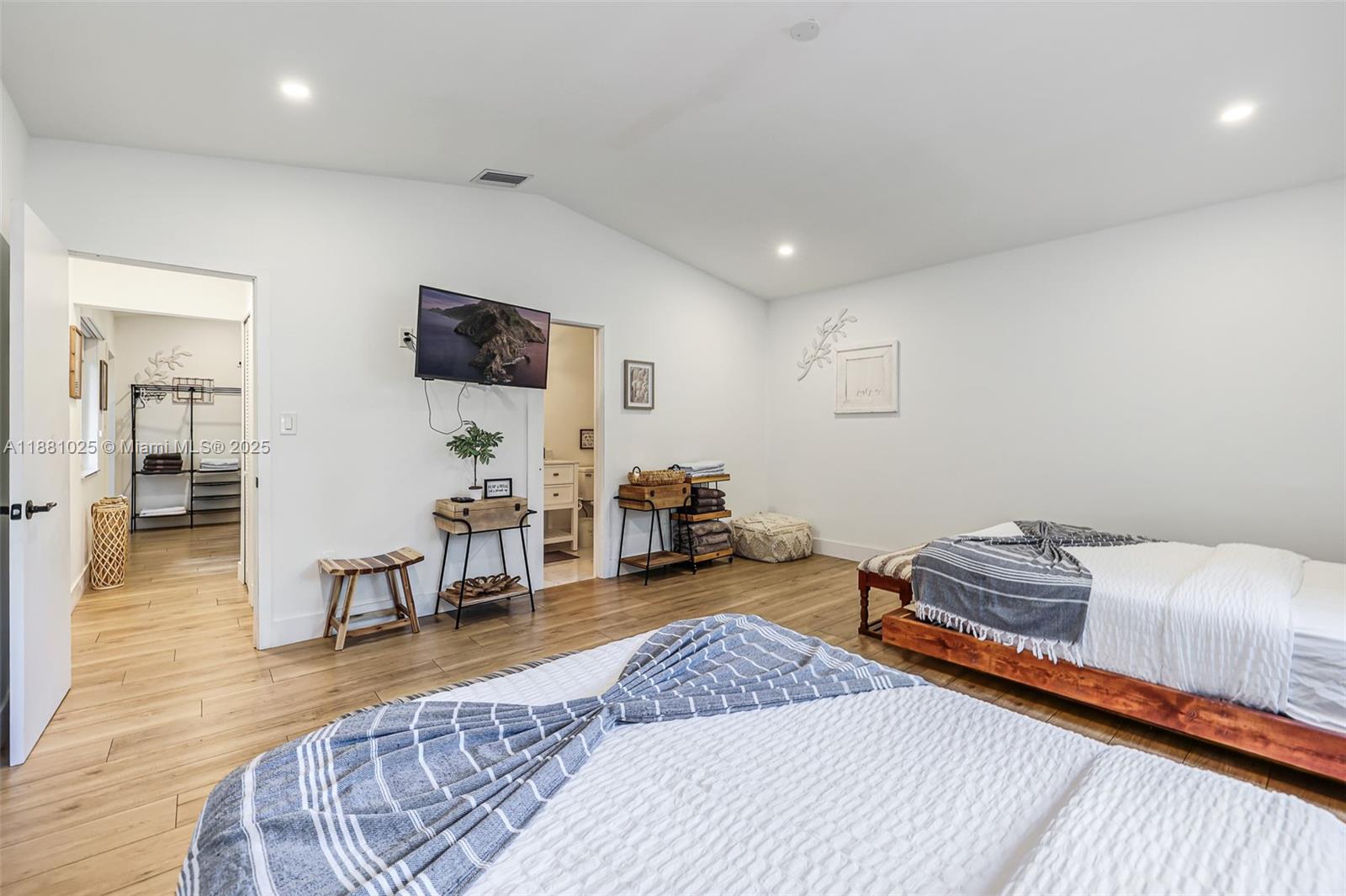 11461 SW 93rd St Miami, FL 33176