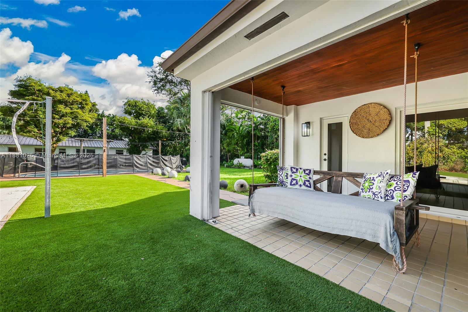 11461 SW 93rd St Miami, FL 33176