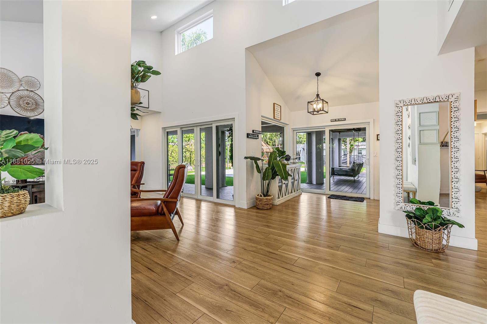 11461 SW 93rd St Miami, FL 33176