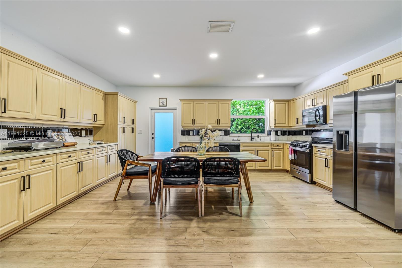 11461 SW 93rd St Miami, FL 33176