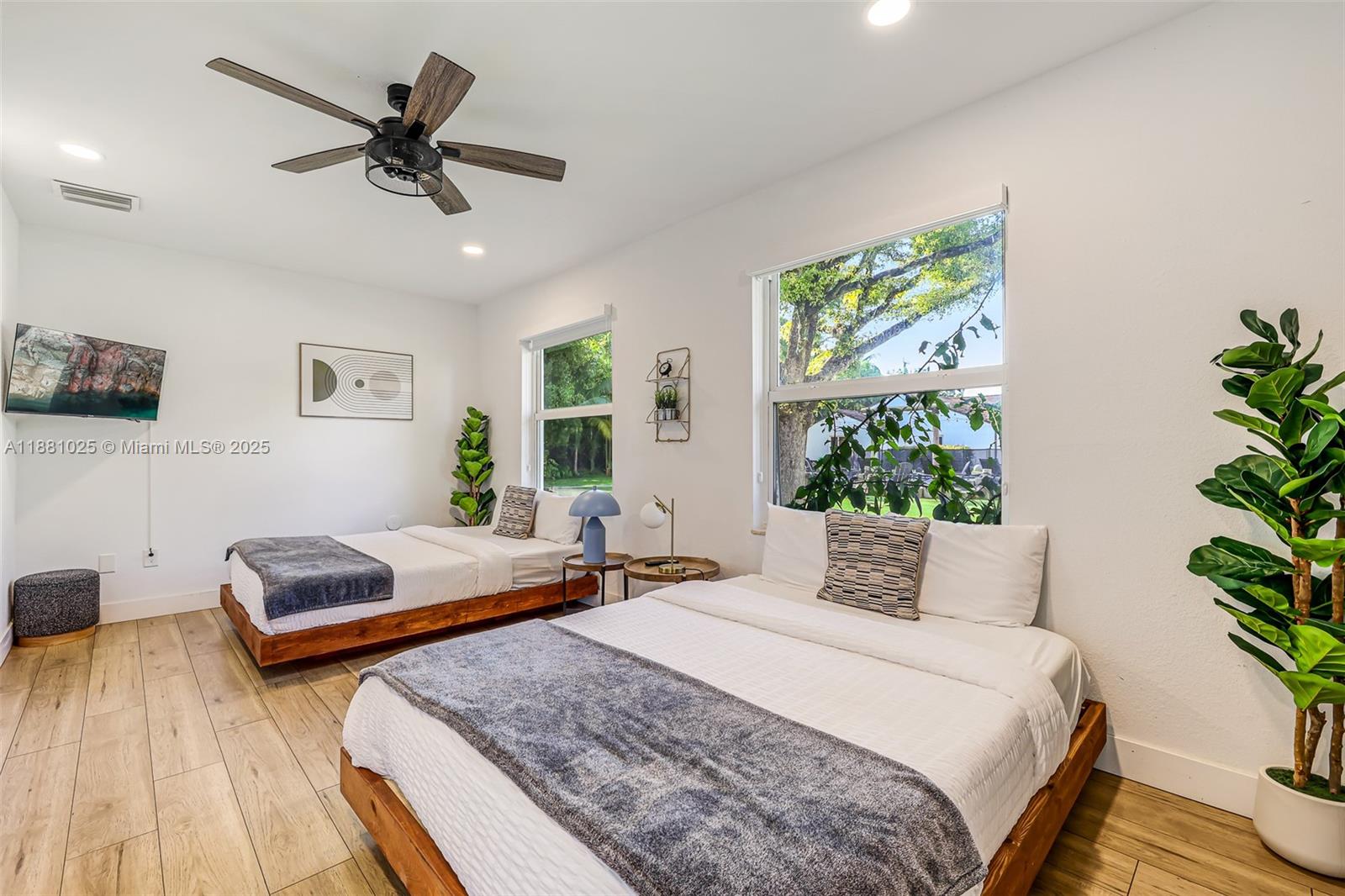 11461 SW 93rd St Miami, FL 33176