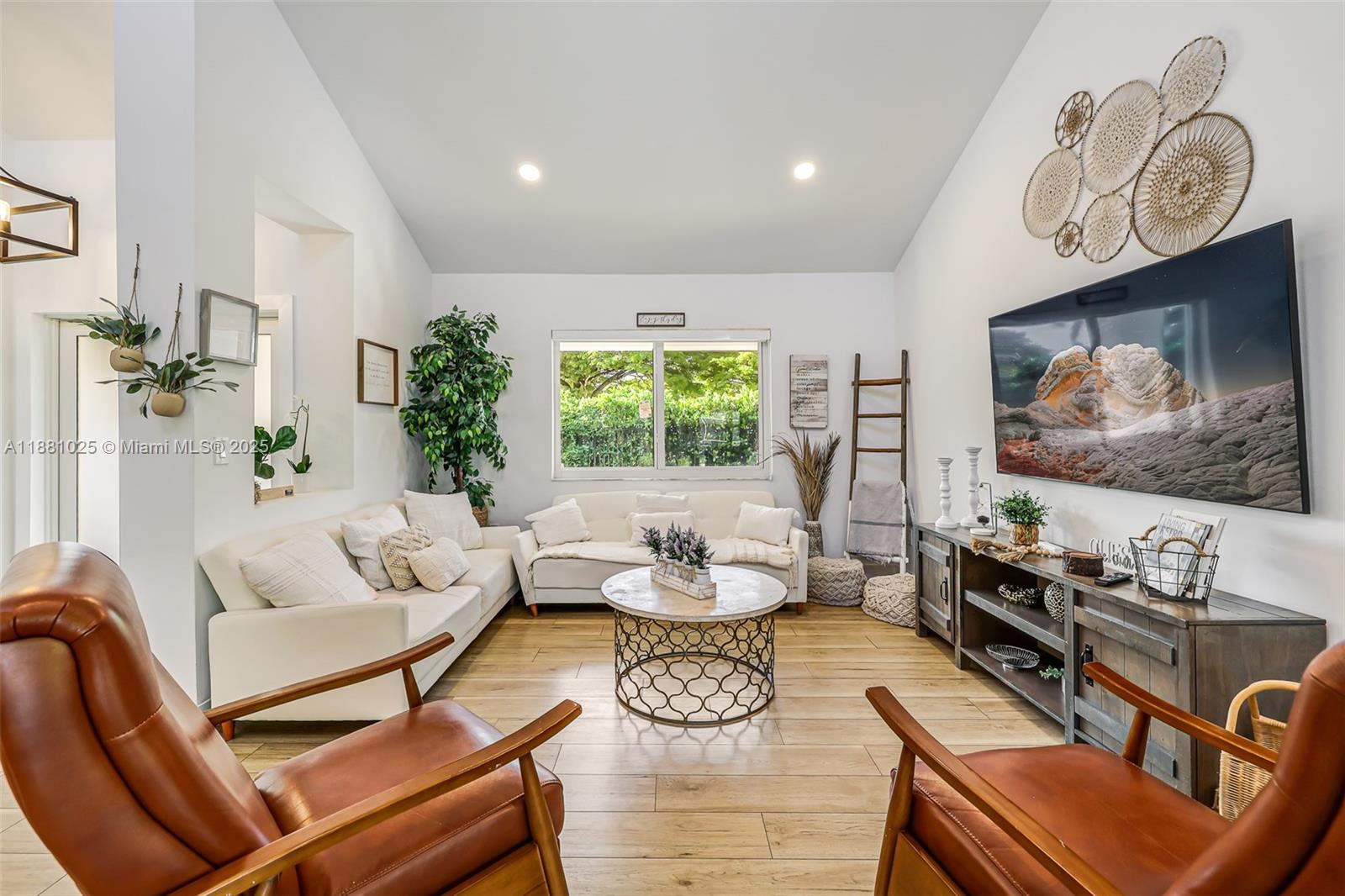 11461 SW 93rd St Miami, FL 33176