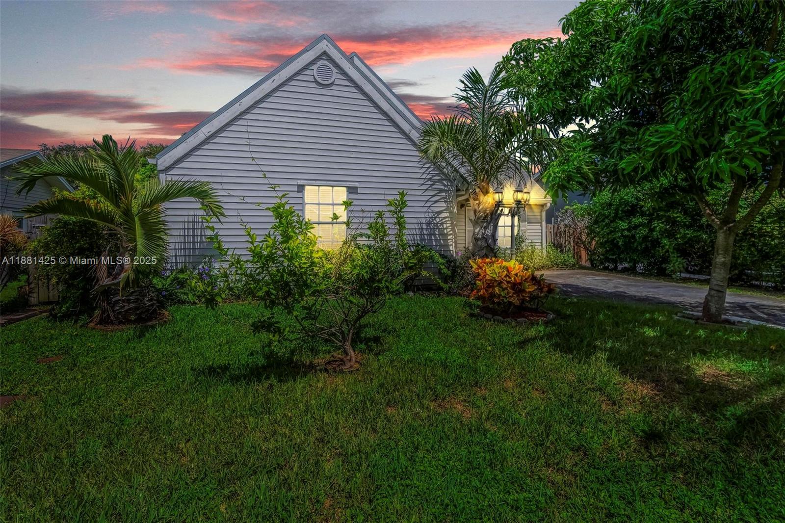 5119 Oak Hl Rd
