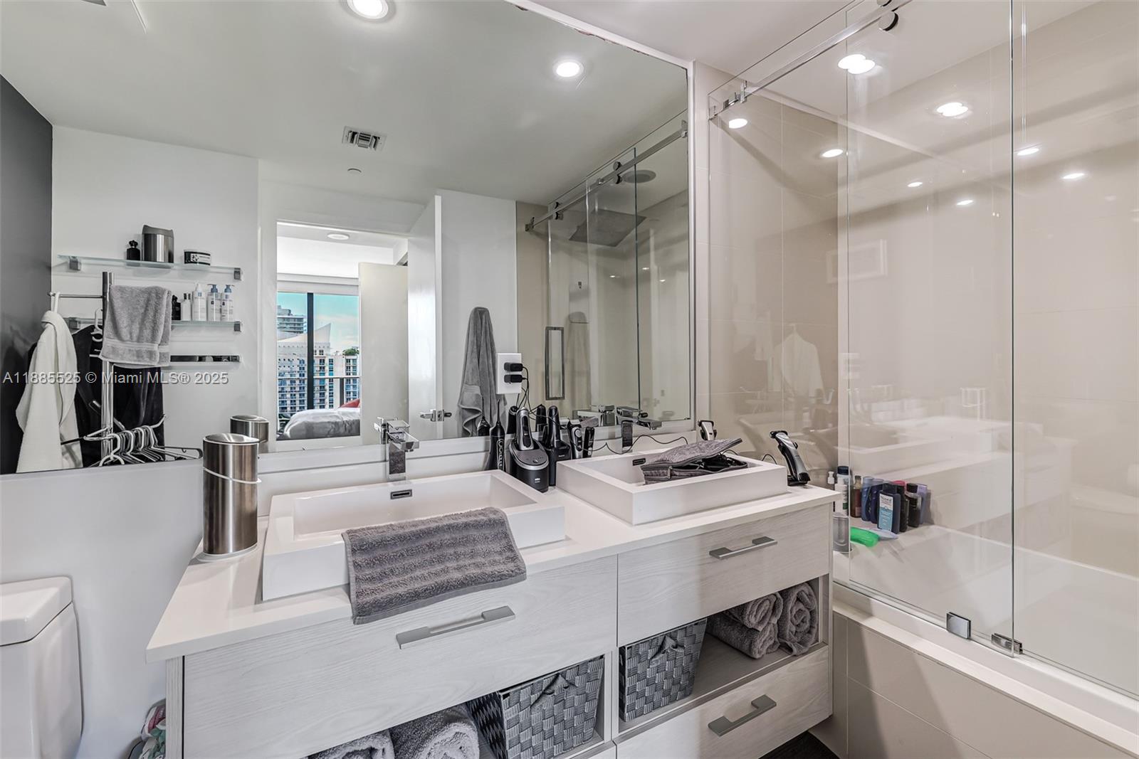 image Brickell Heights East28
