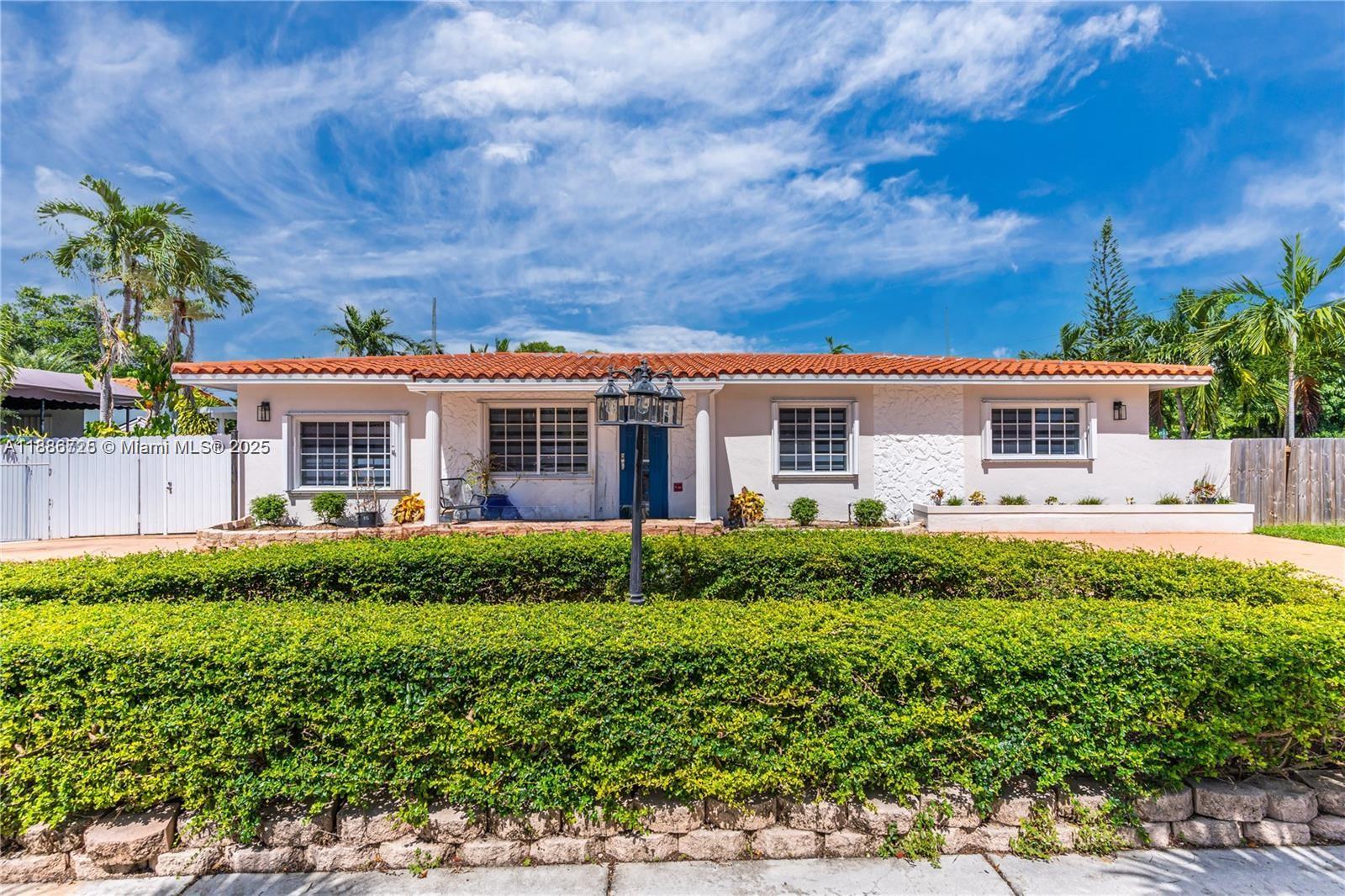 9901 SW 35th Ter