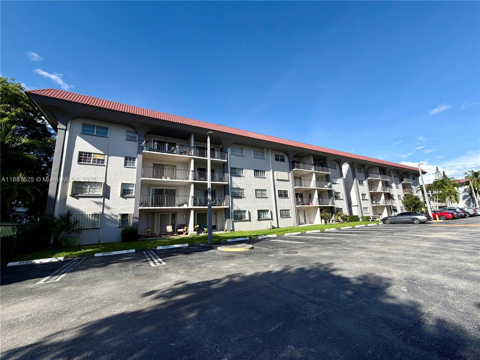 8101 SW 72nd Ave #219W