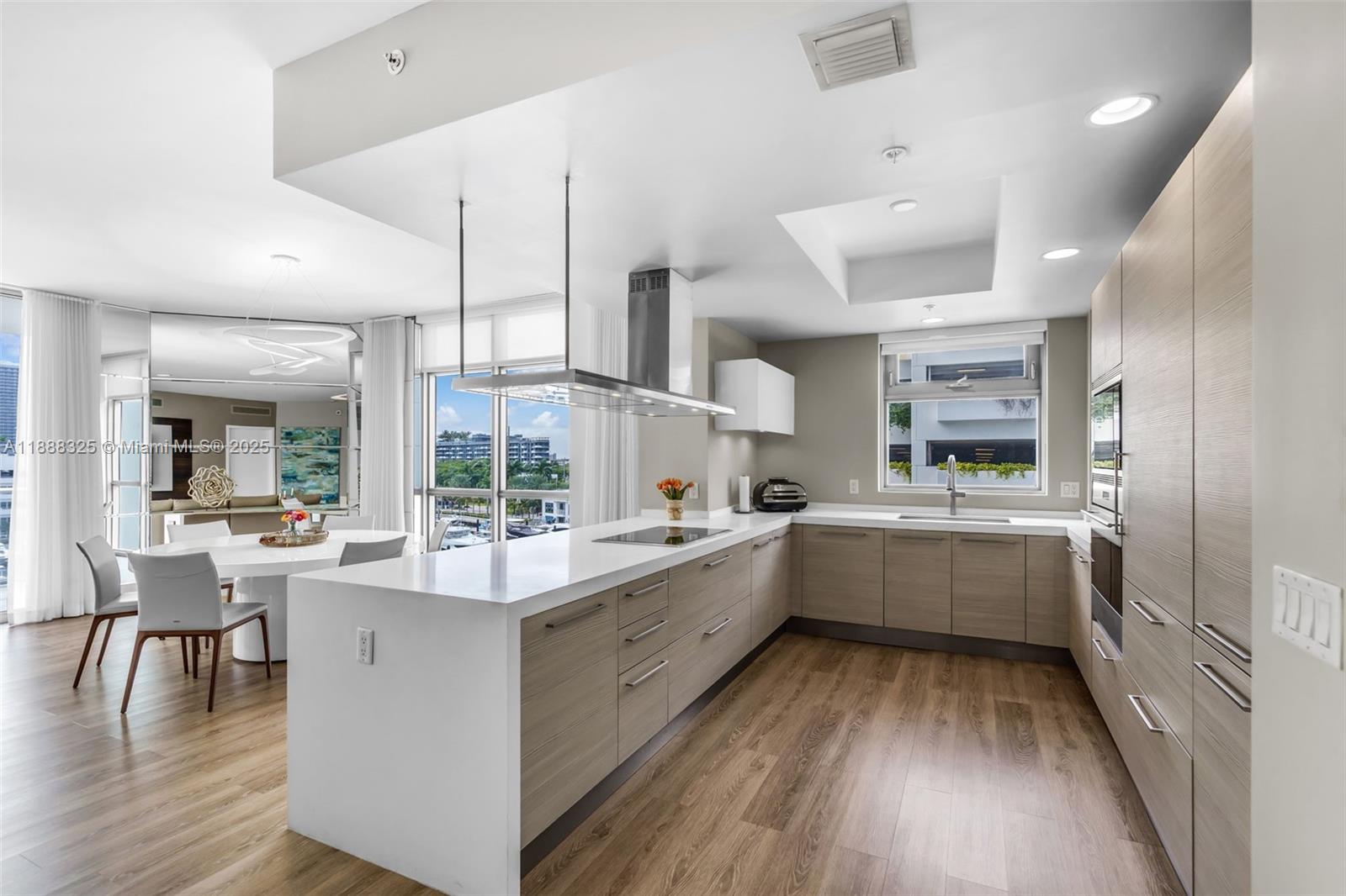 17301 Biscayne Blvd #501 North Miami Beach, FL 33160