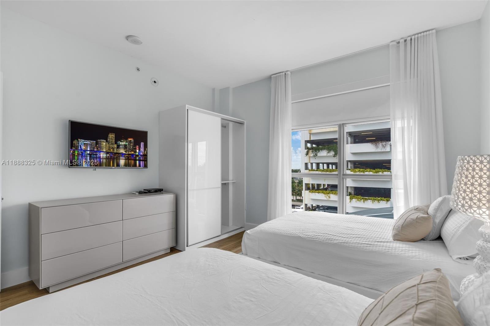 17301 Biscayne Blvd #501 North Miami Beach, FL 33160