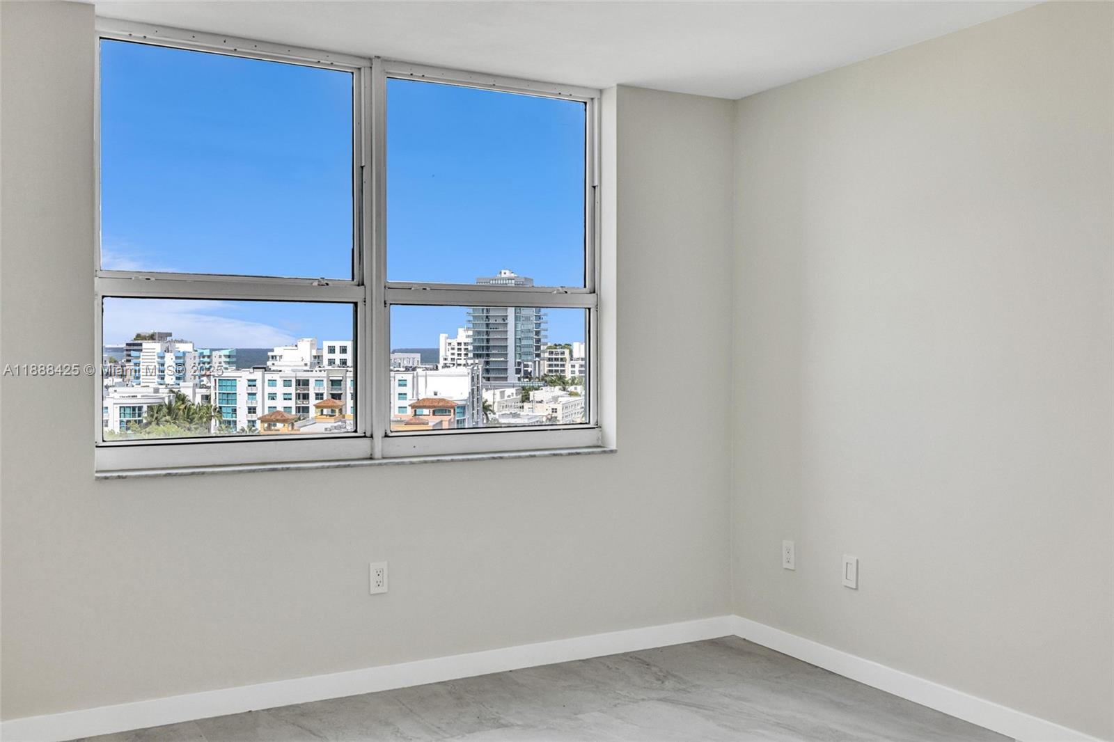 image Yacht Club At Portofino C11