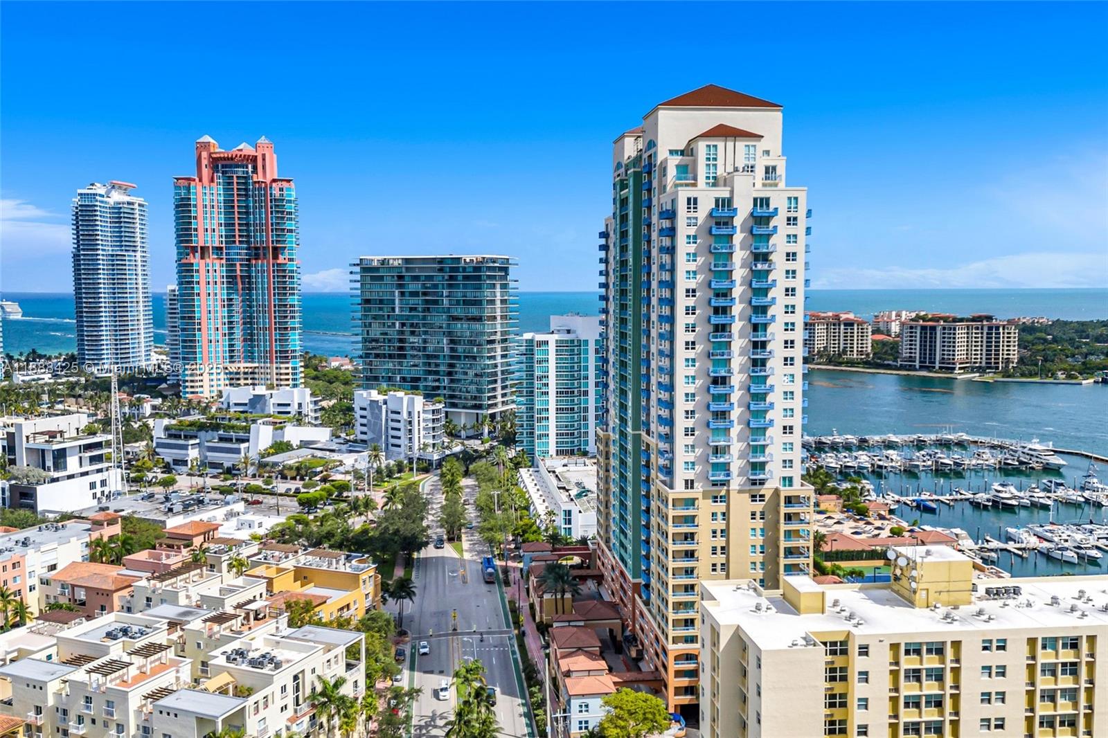 image Yacht Club At Portofino C26