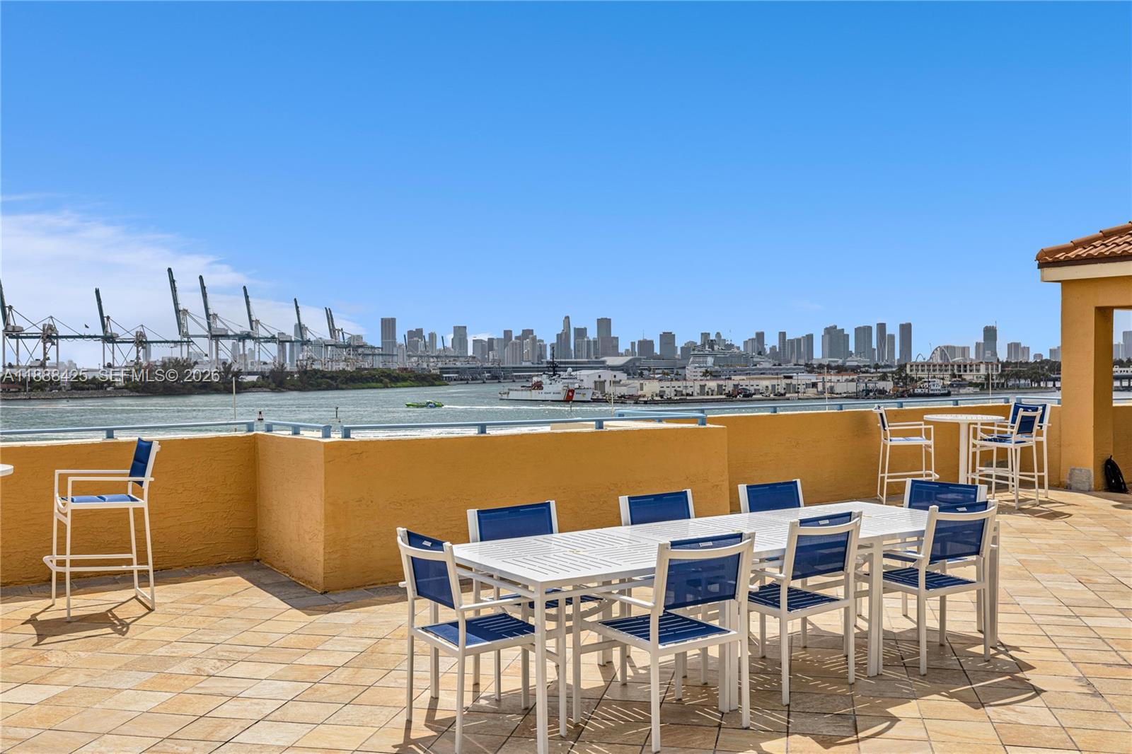 image Yacht Club at Portofino58