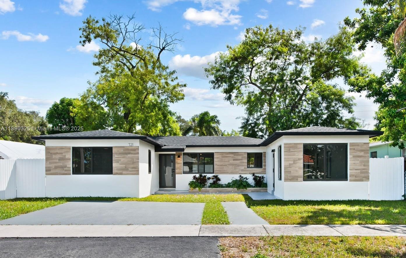 721 SW 5th Ct
