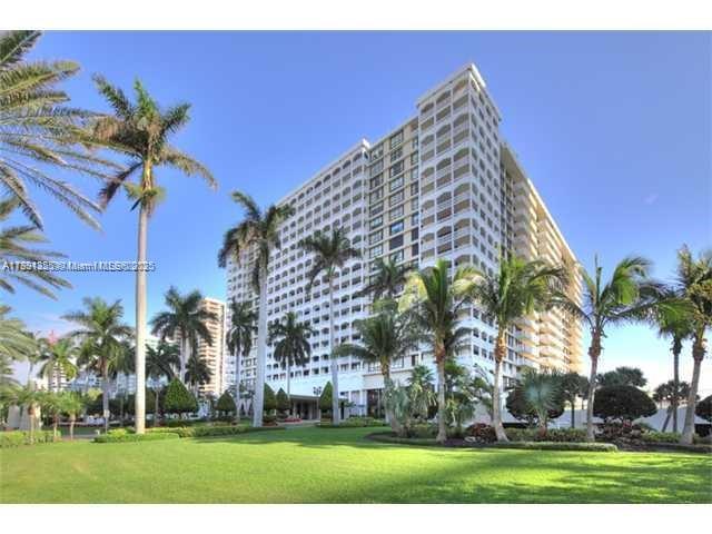 9801 Collins Ave #11-O