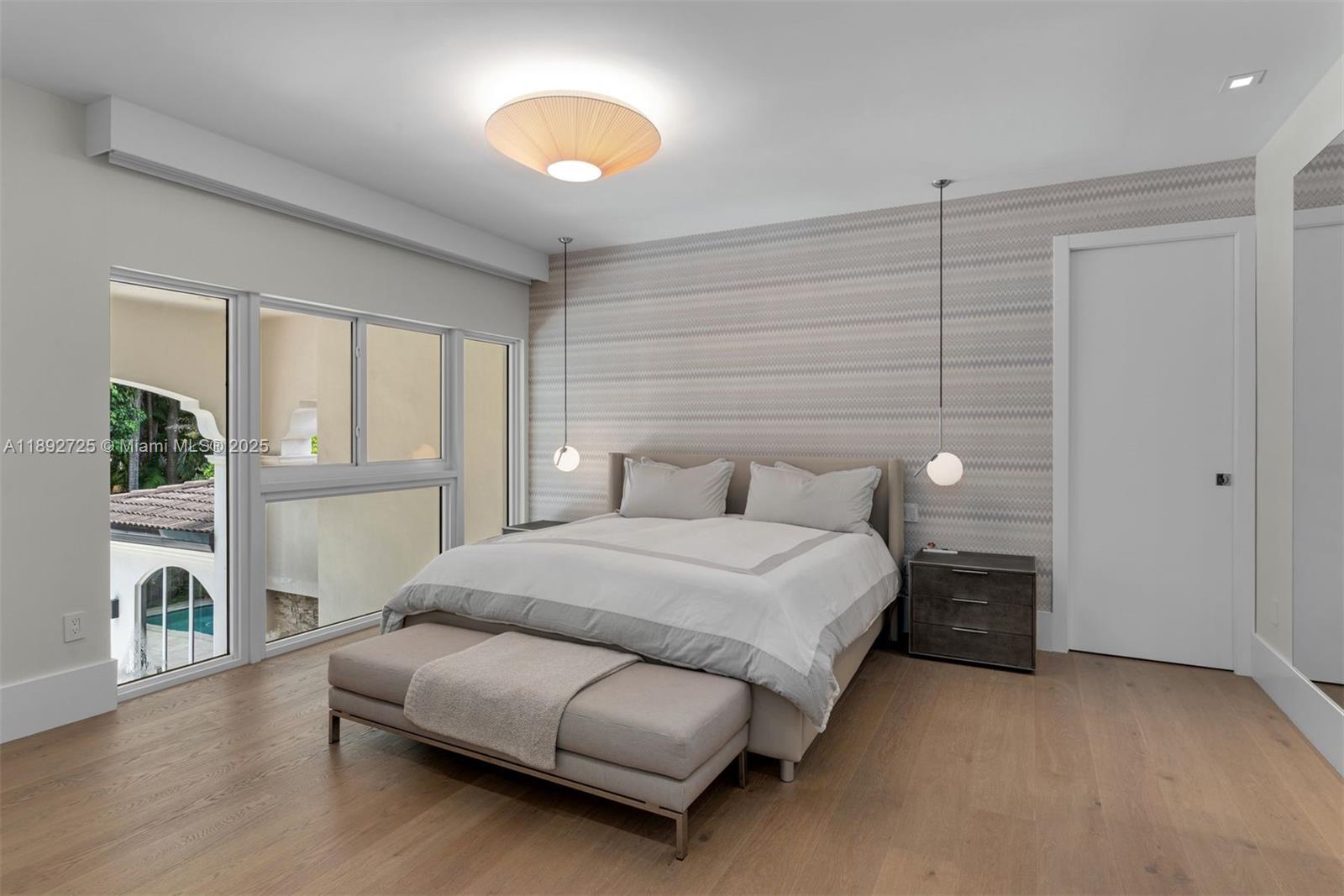 229 Golden Bch Dr Golden Beach, FL 33160