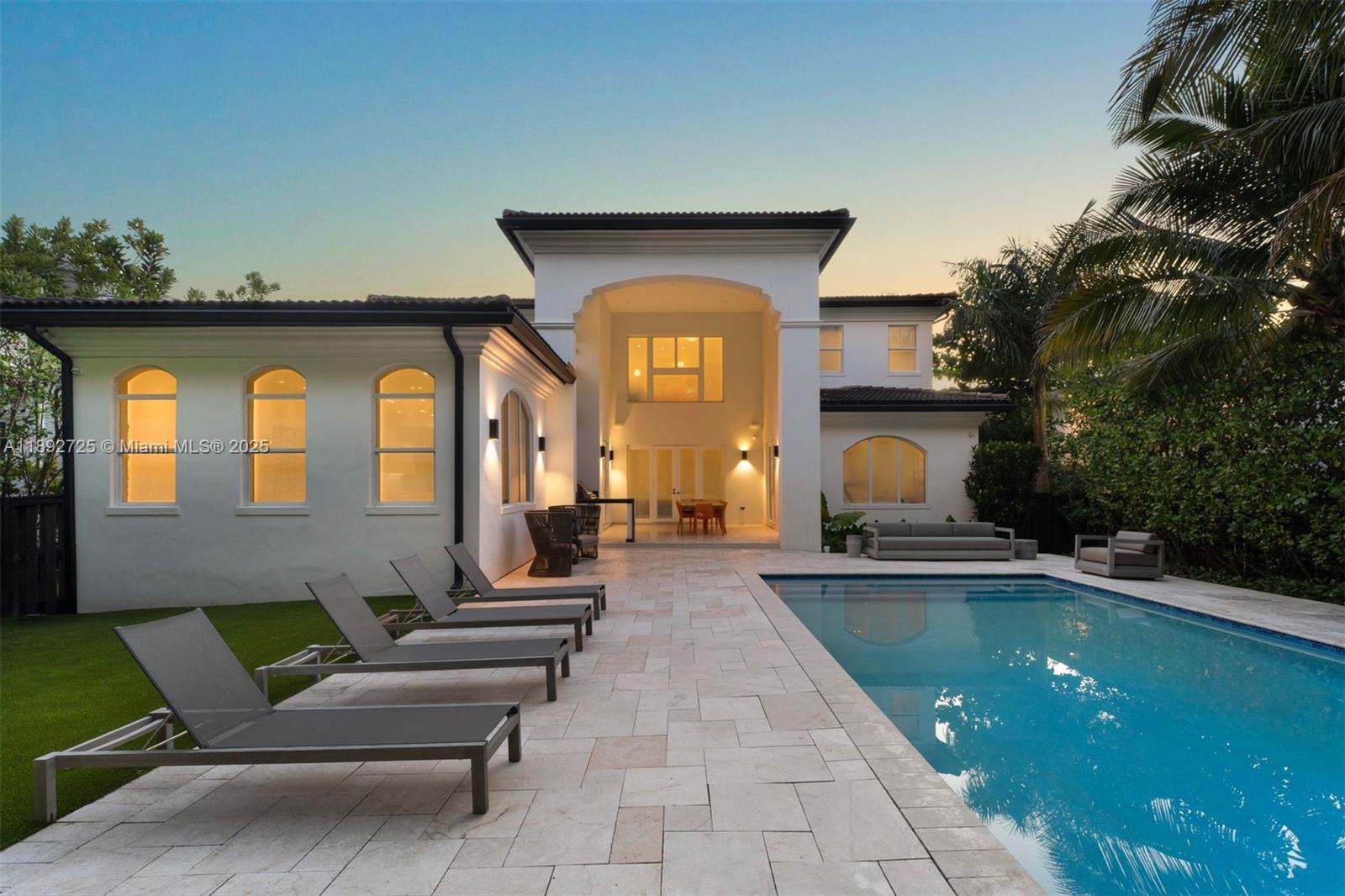 229 Golden Bch Dr Golden Beach, FL 33160