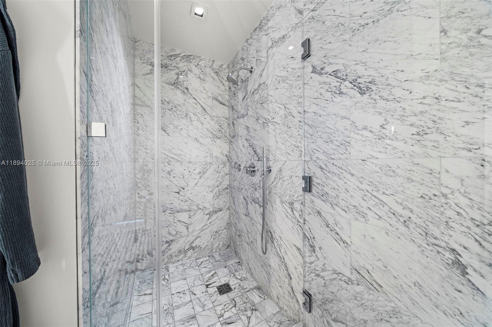 788 NE 23rd St #3301 Miami, FL 33137 788 NE 23rd St #3301 Miami, FL 33137