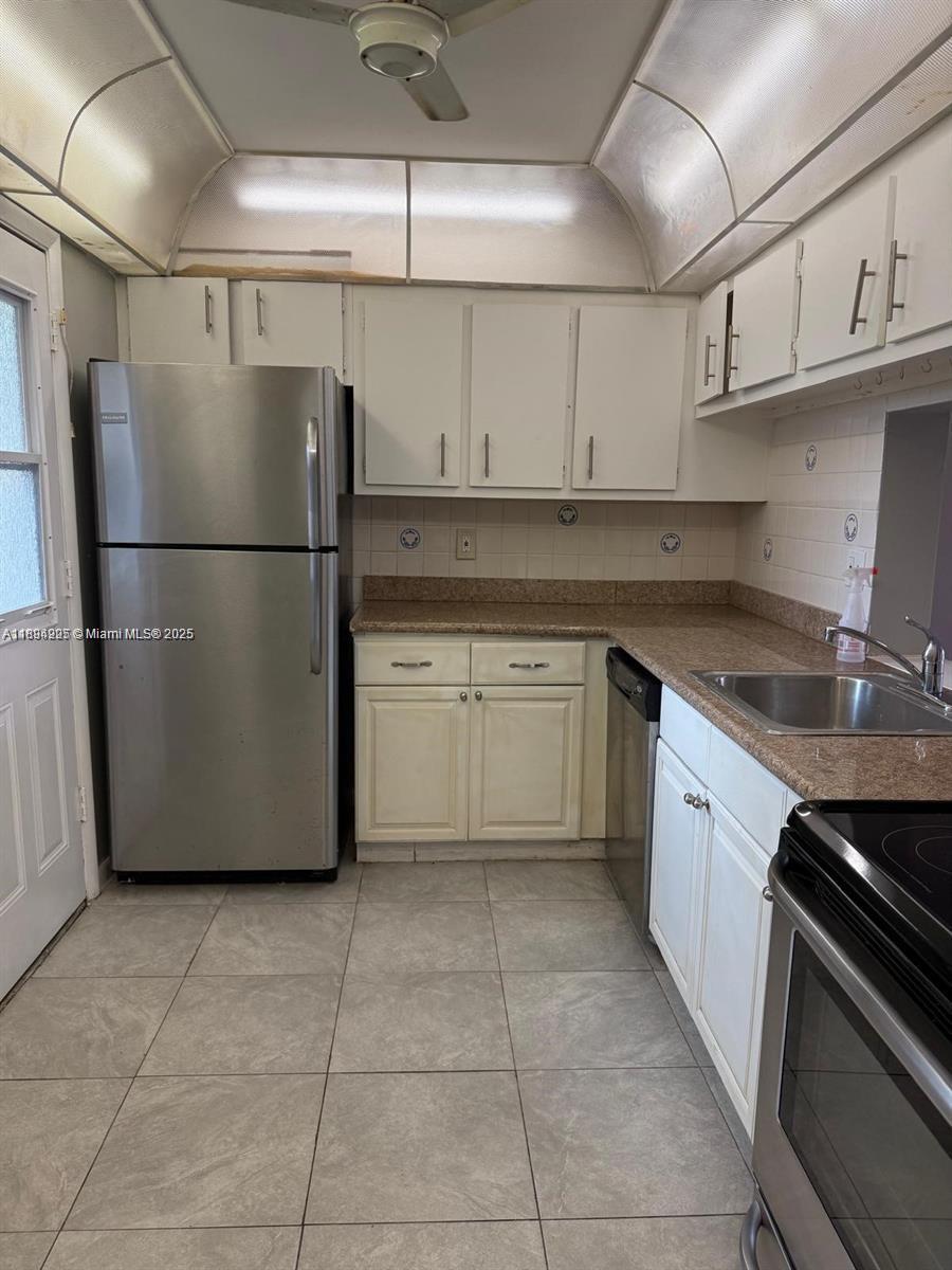 2800 NW 56th Ave #A303