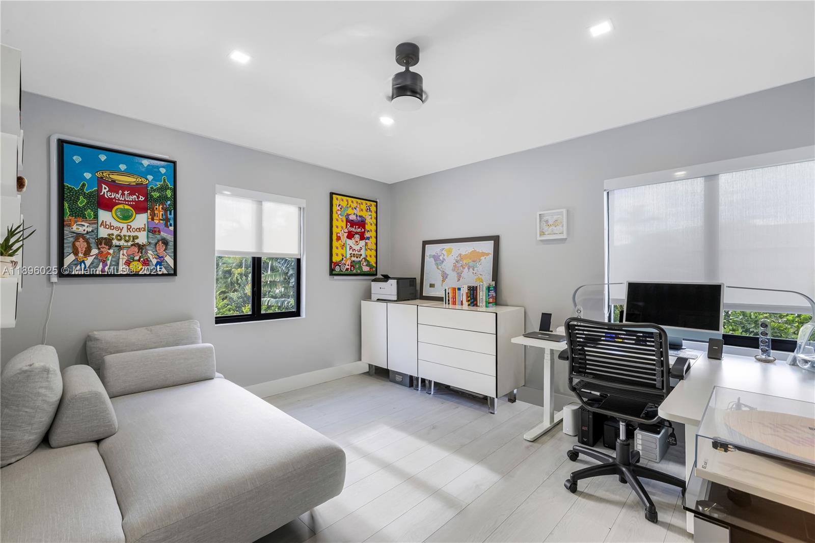 6166 Pine Tree Dr Miami Beach, FL 33140