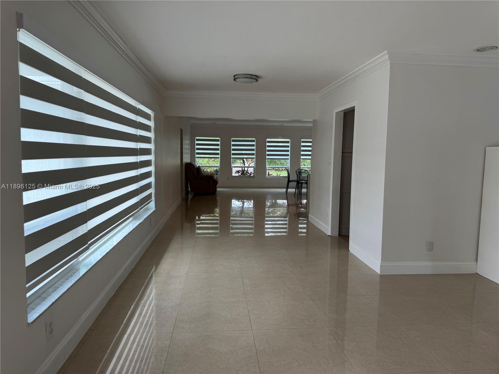 9401 SW 69th Ct Pinecrest, FL 33156