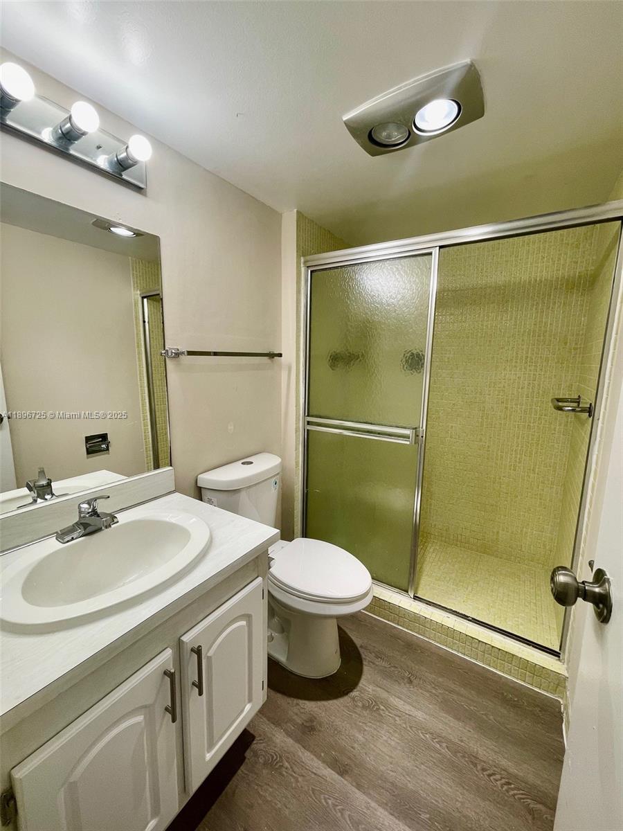 20400 W Country Clb Dr #608 Aventura, FL 33180