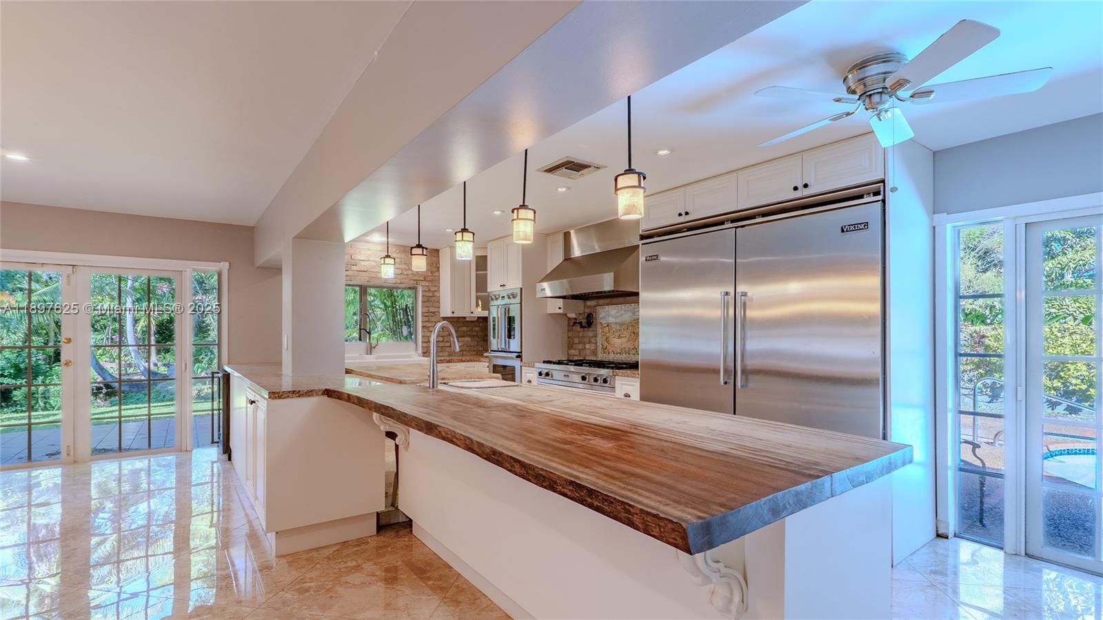 11851 NW 7th St Plantation, FL 33325