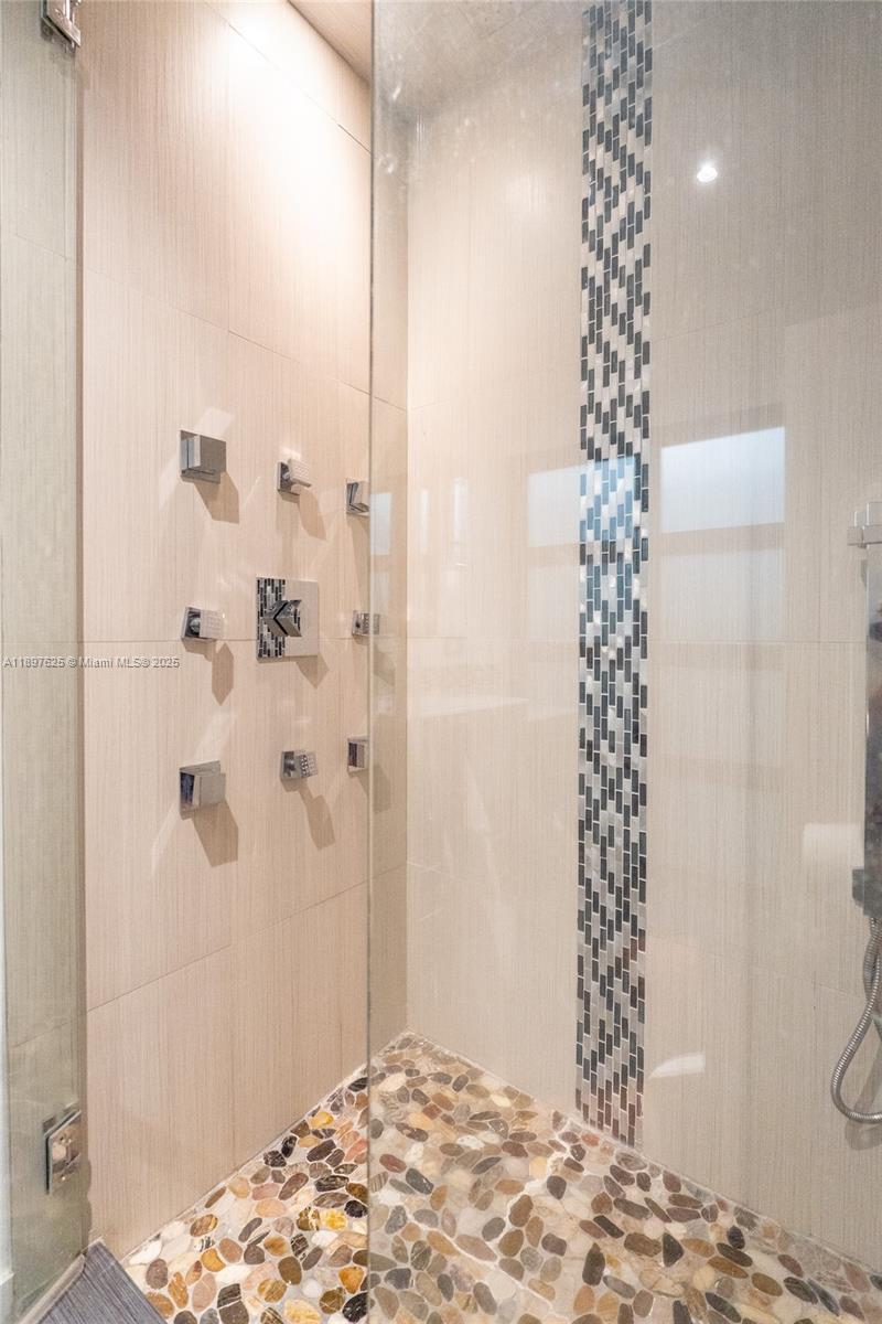 11851 NW 7th St Plantation, FL 33325