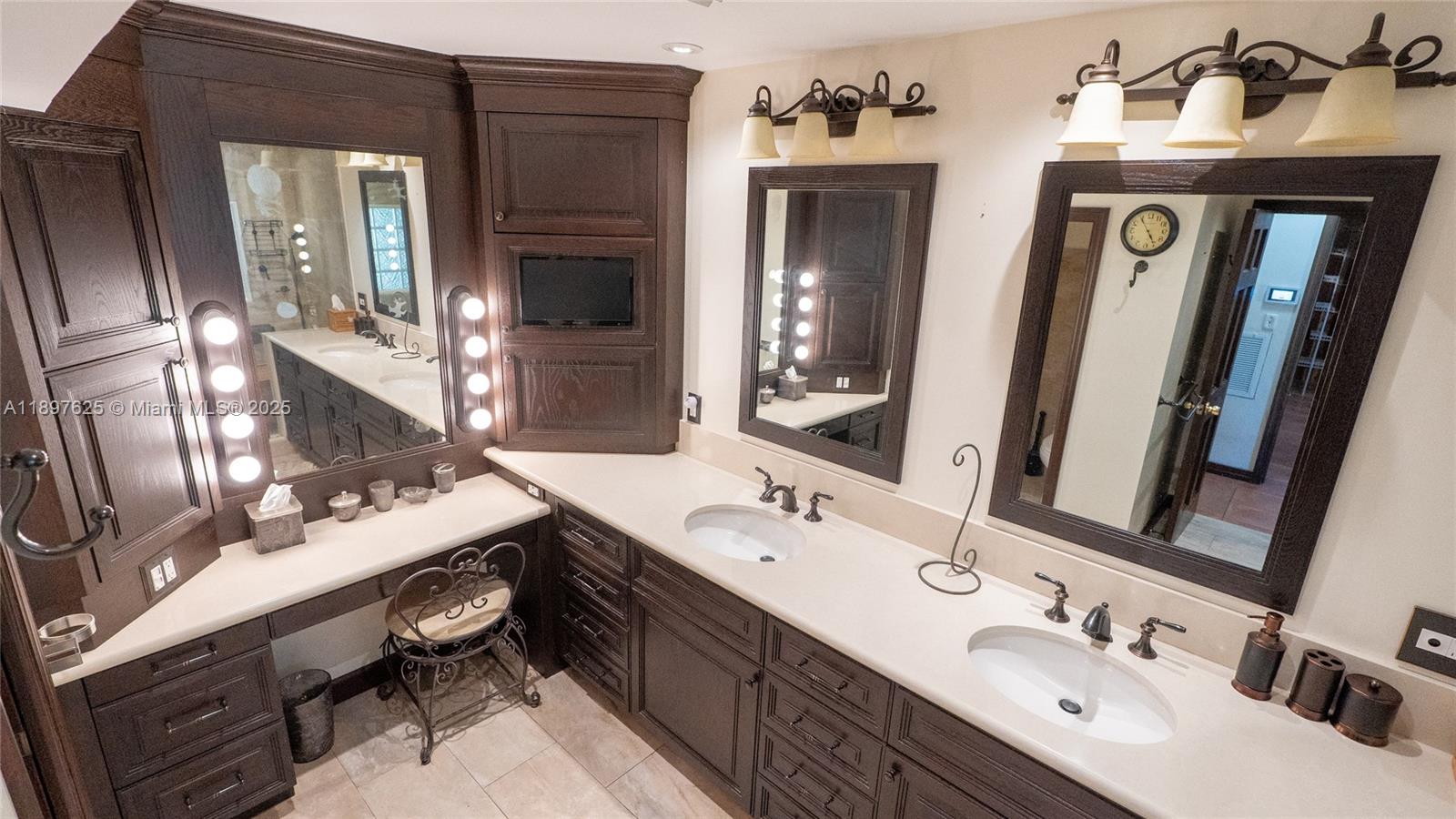 11851 NW 7th St Plantation, FL 33325