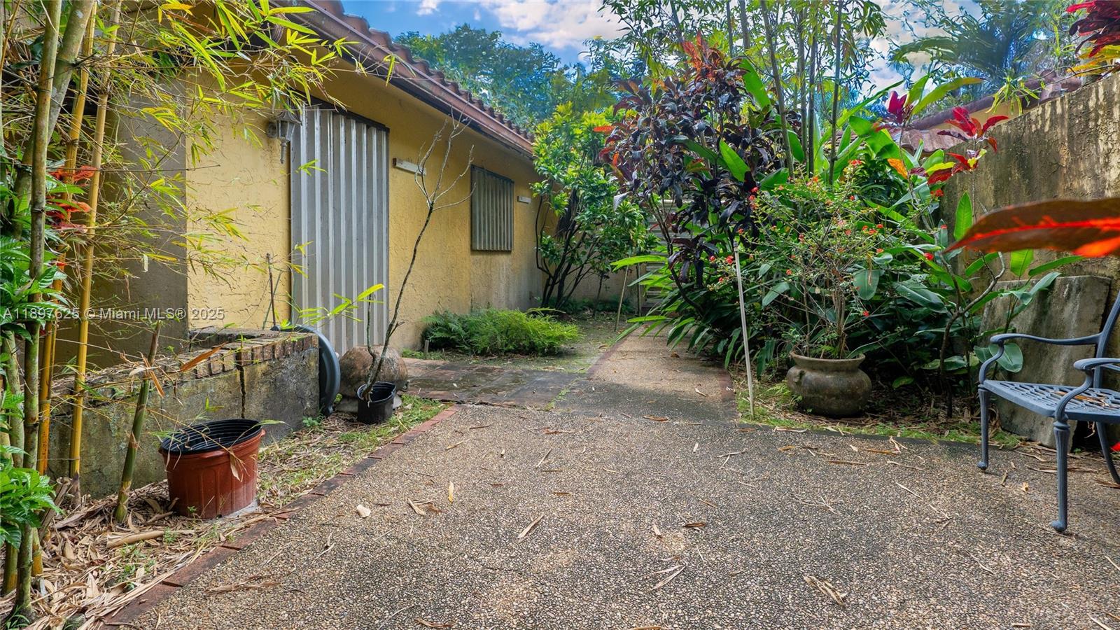 11851 NW 7th St Plantation, FL 33325