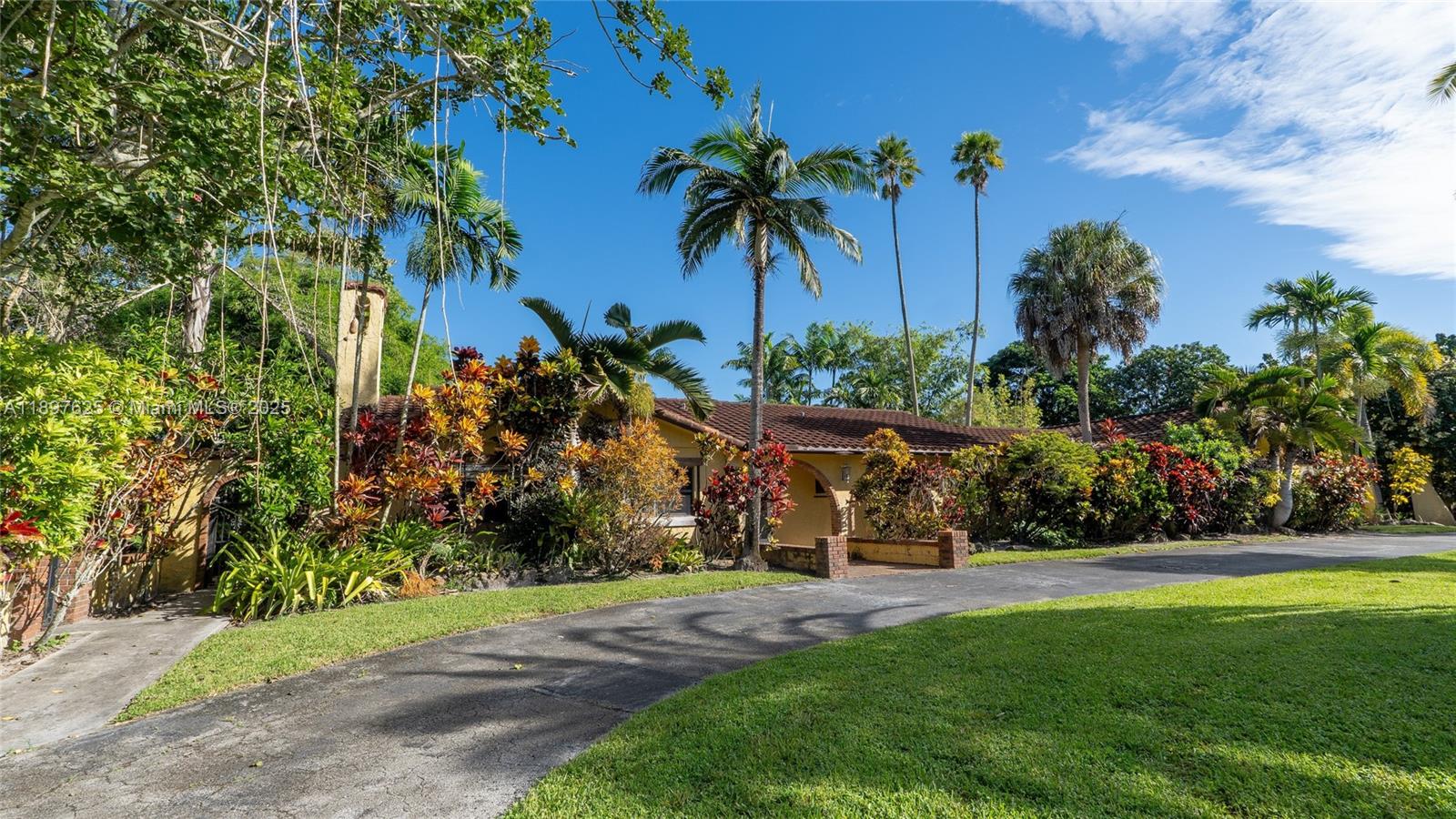 11851 NW 7th St Plantation, FL 33325