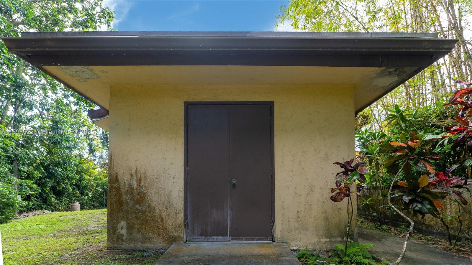 11851 NW 7th St Plantation, FL 33325