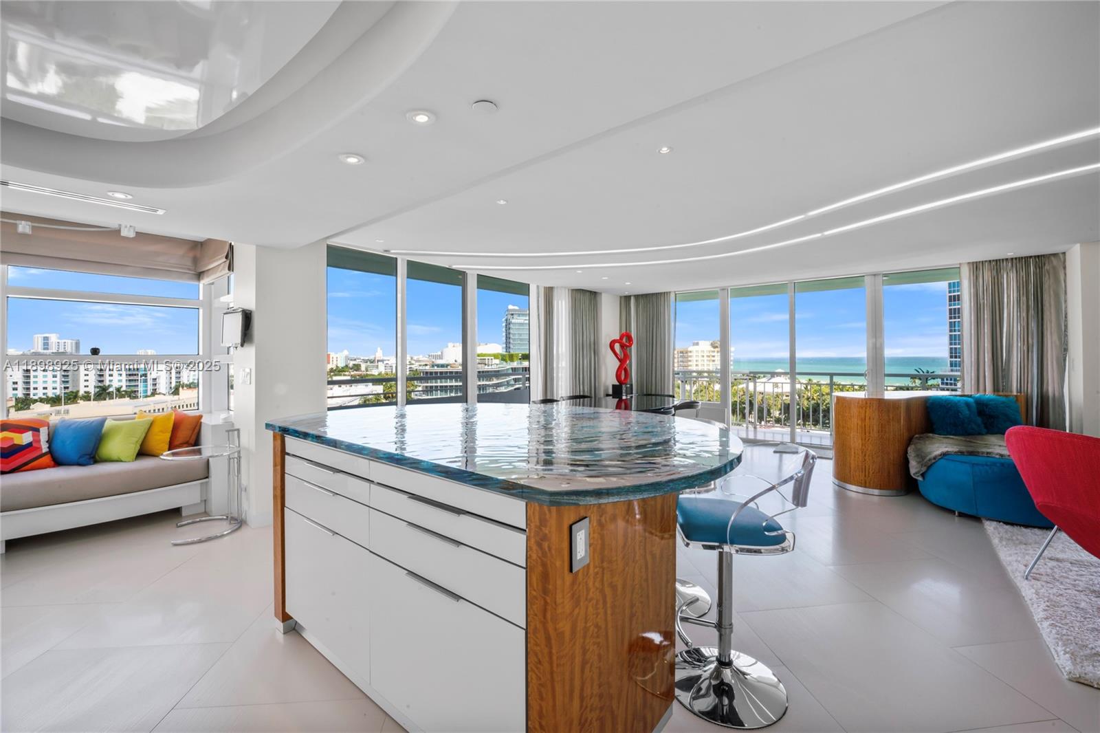image South Pointe Towers14
