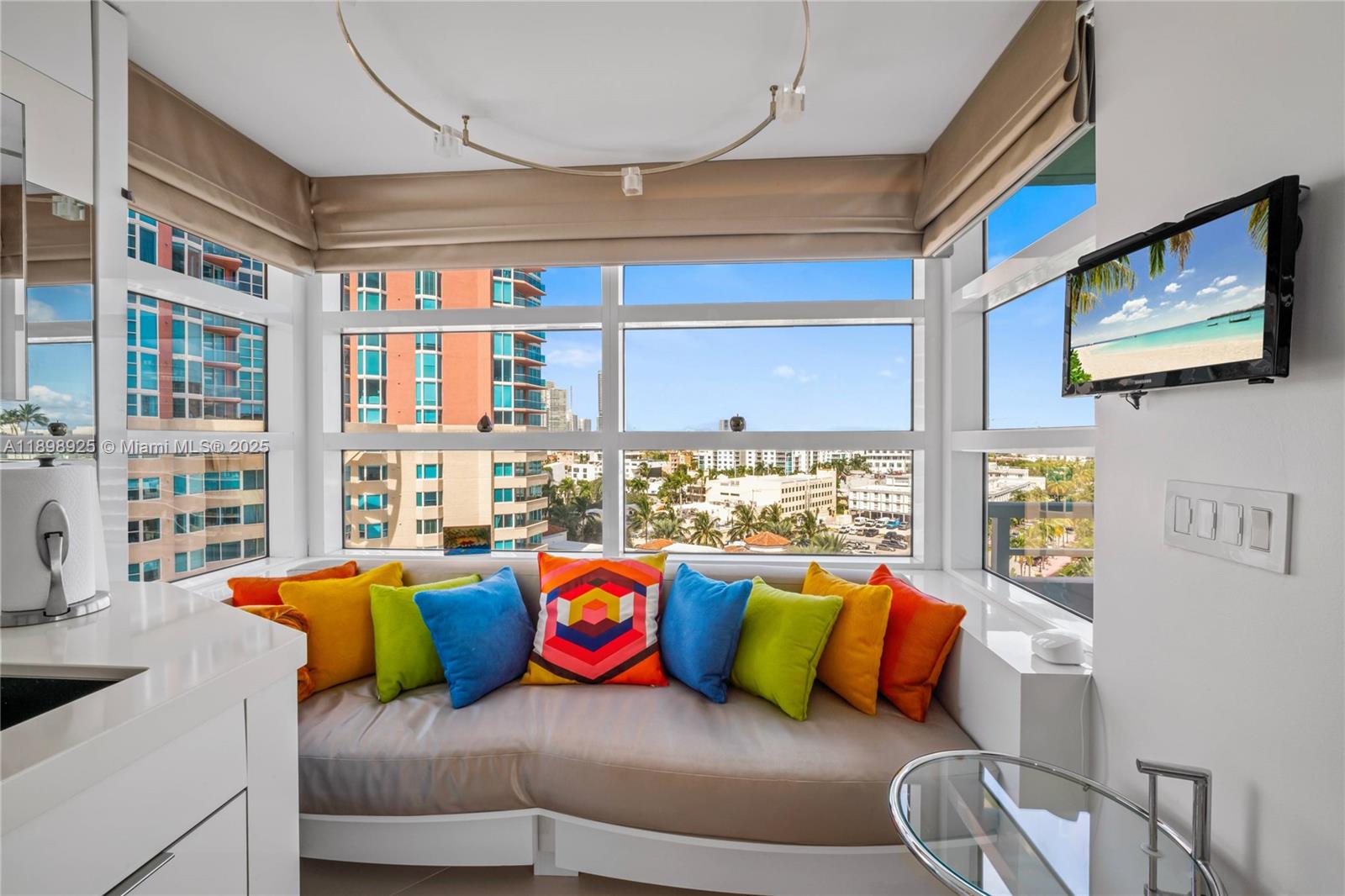 image South Pointe Towers18