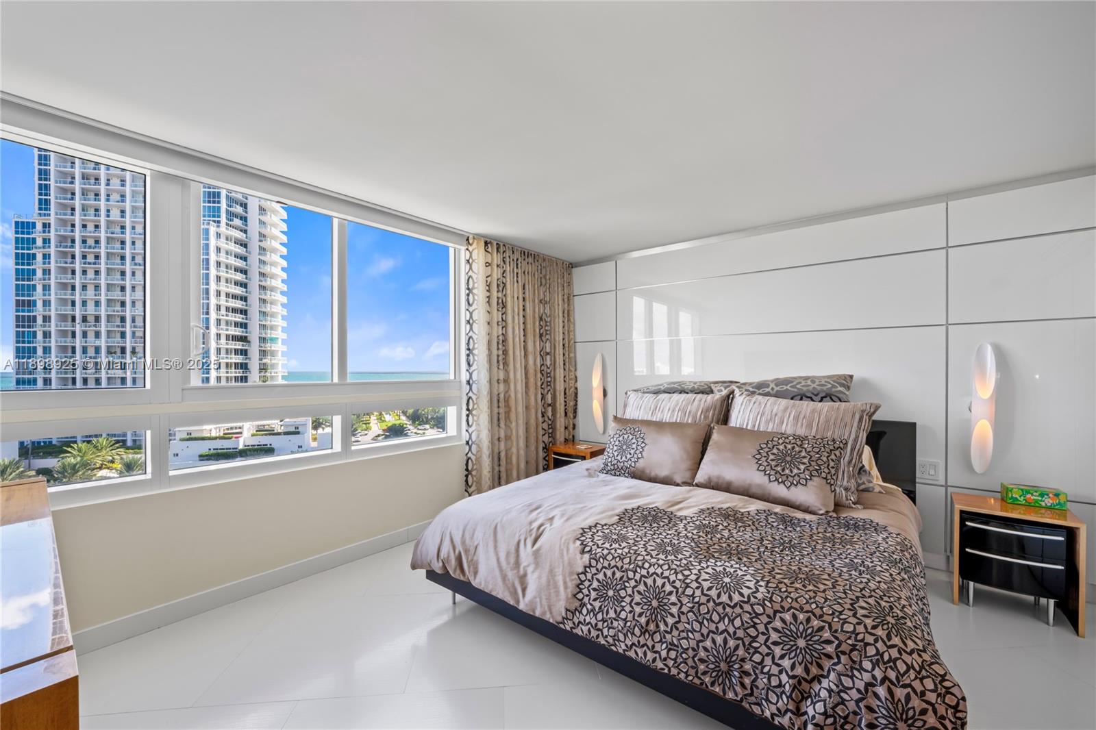 image South Pointe Towers28