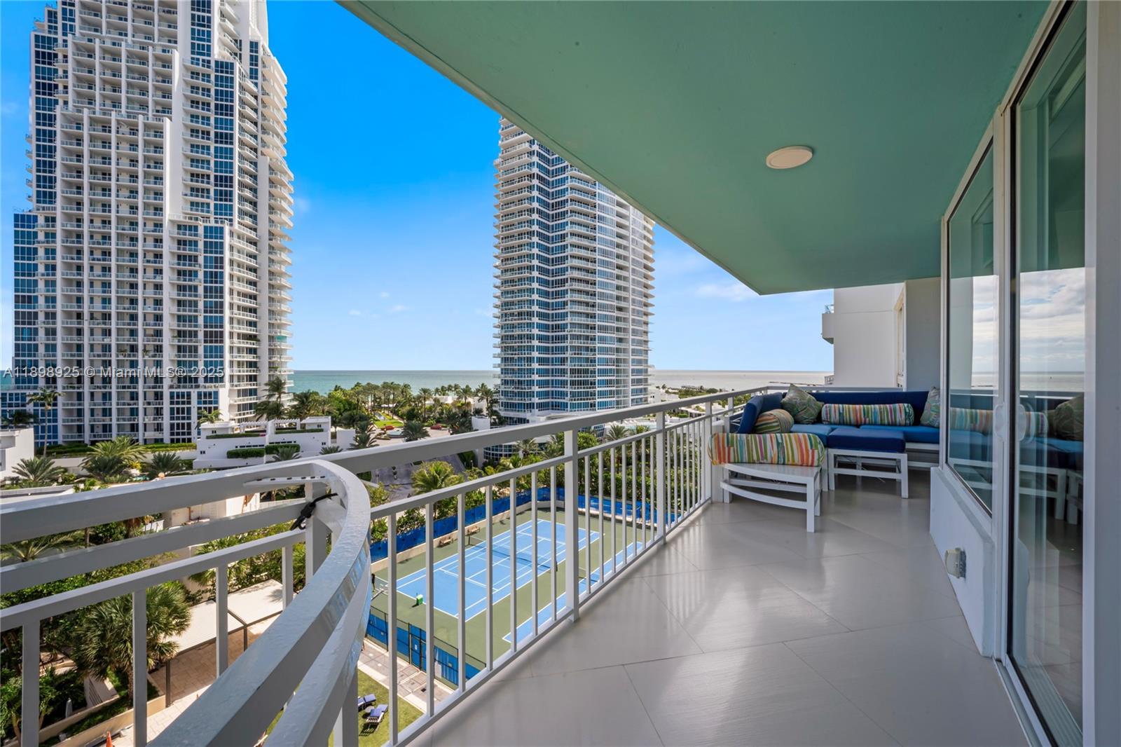 image South Pointe Towers34