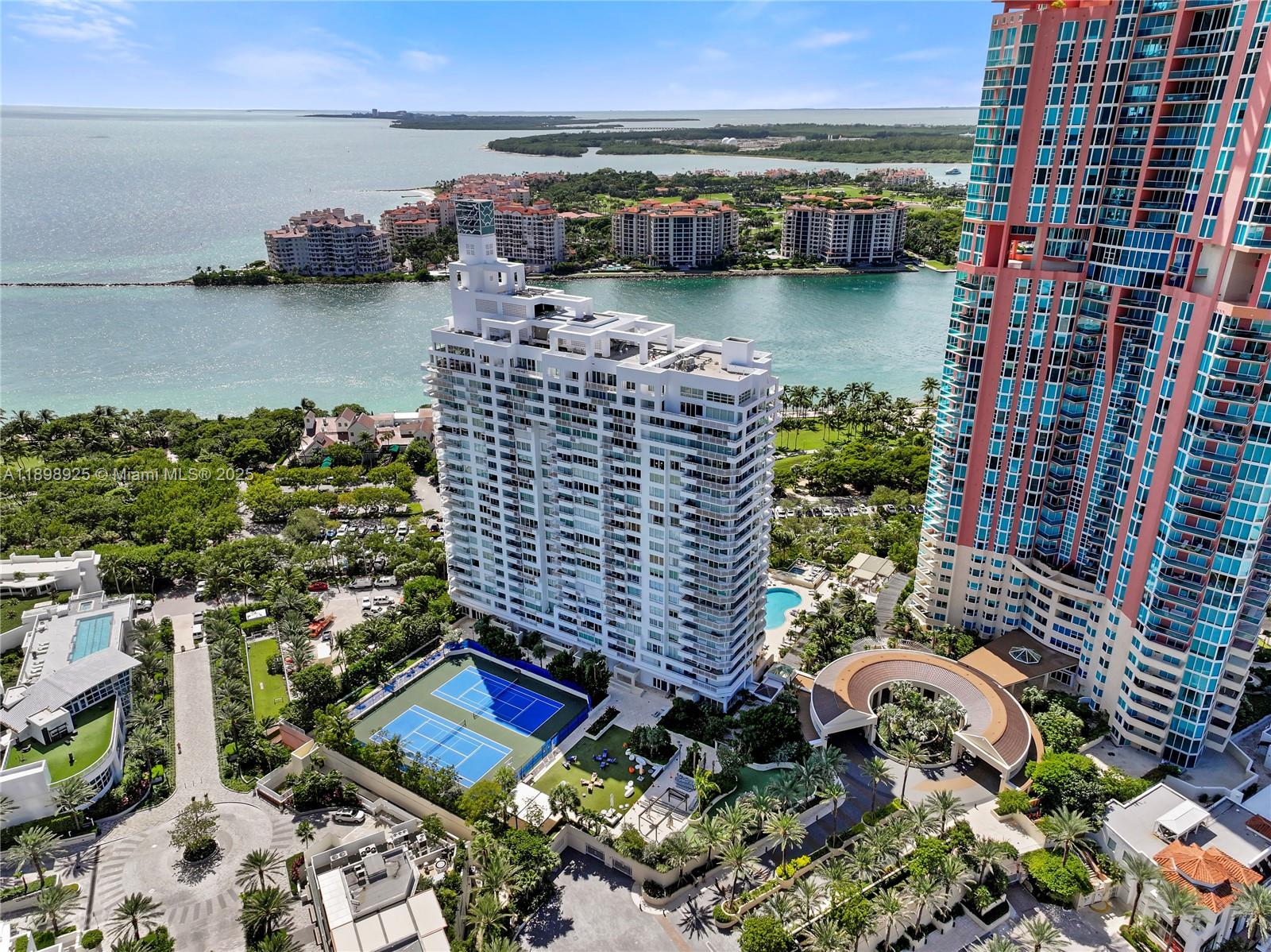 image South Pointe Towers40