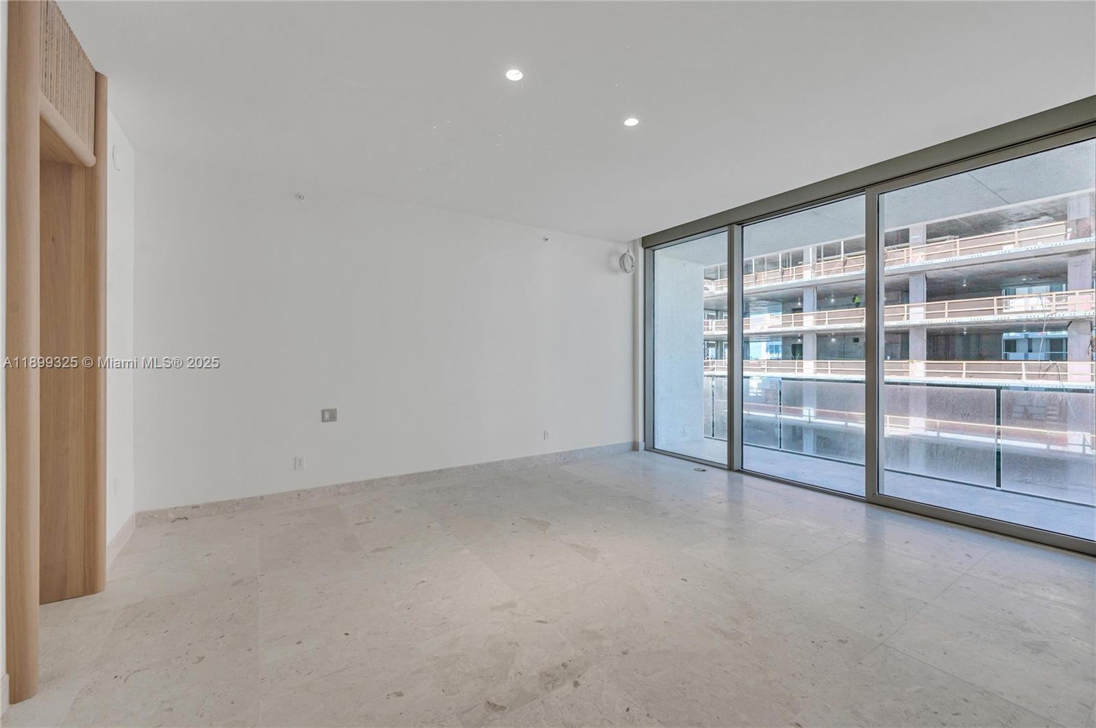 9149 Collins Ave #602 Surfside, FL 33154 9149 Collins Ave #602 Surfside, FL 33154