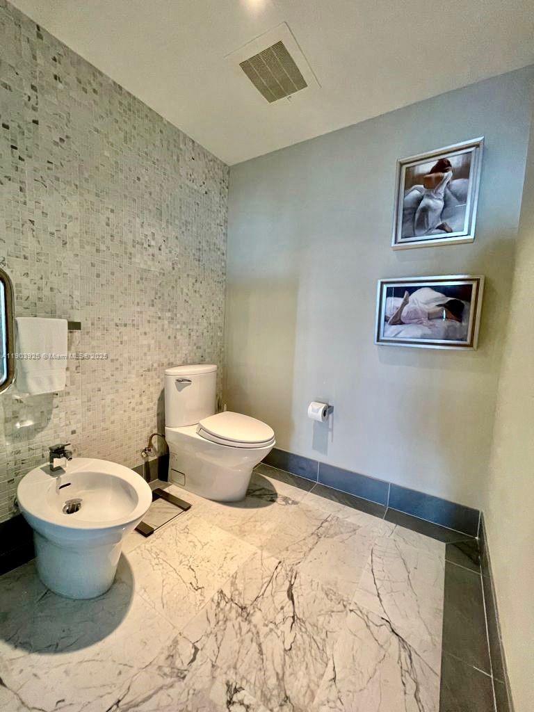 image Epic West Condo7